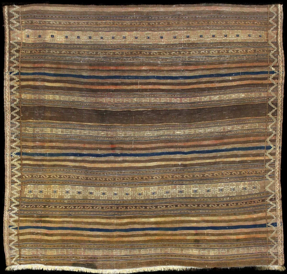Persian rug of Sumak style in dimensions 147 centimeters length by 134 centimeters width