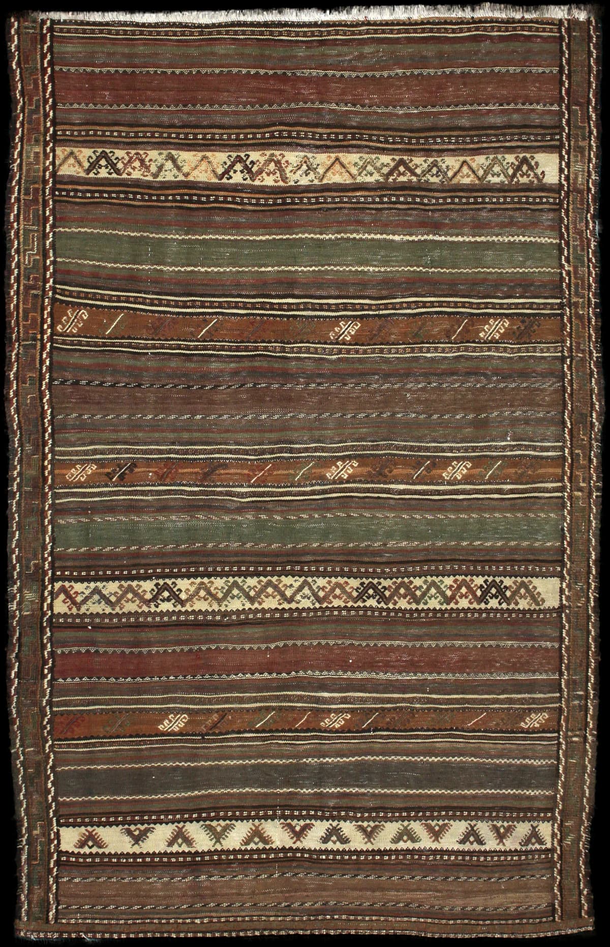 Persian rug of Sumak style in dimensions 212 centimeters length by 138 centimeters width with mainly brown colors — Full view