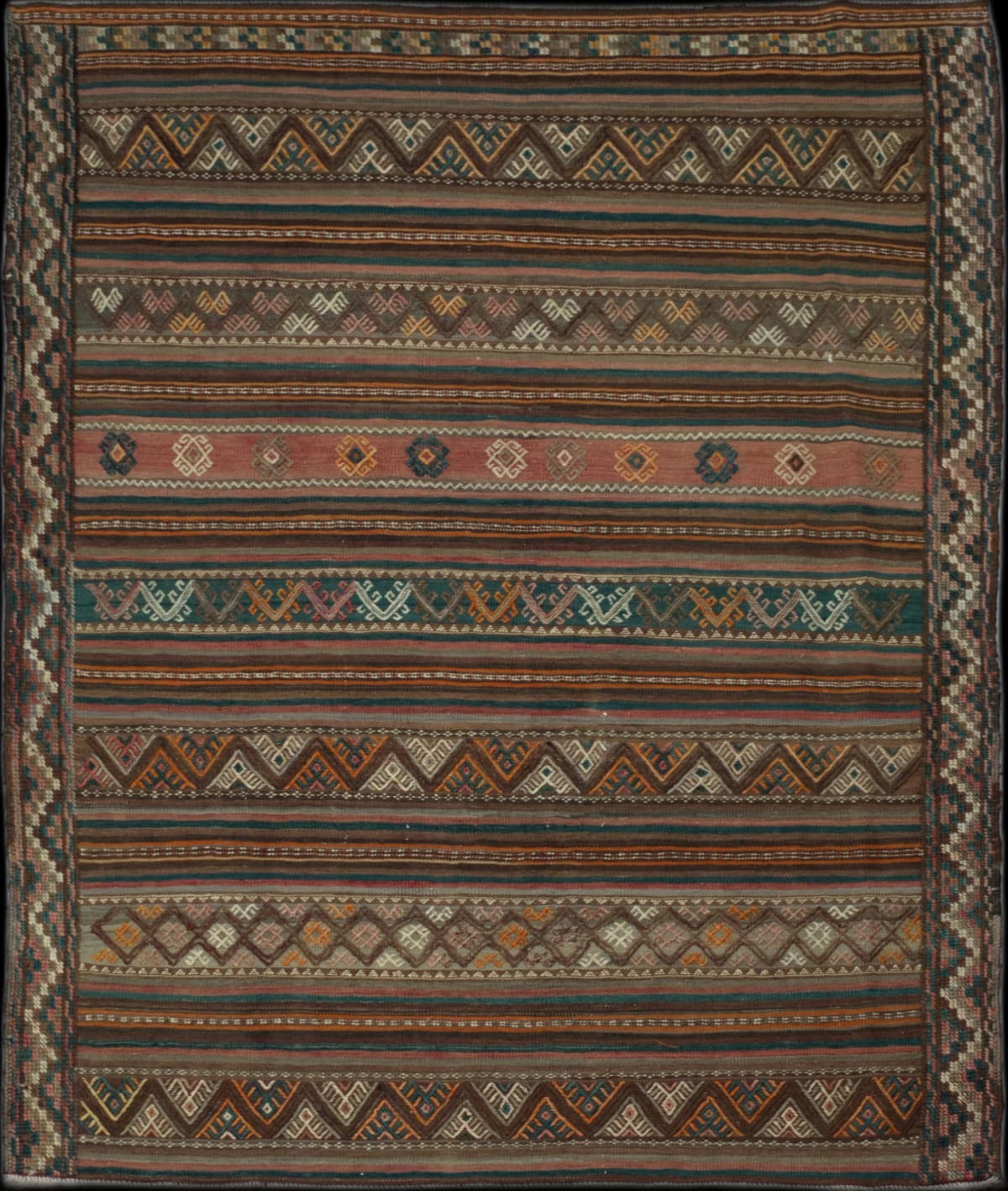 Persian rug in dimensions 190 centimeters length by 151 centimeters width with mainly brown colors