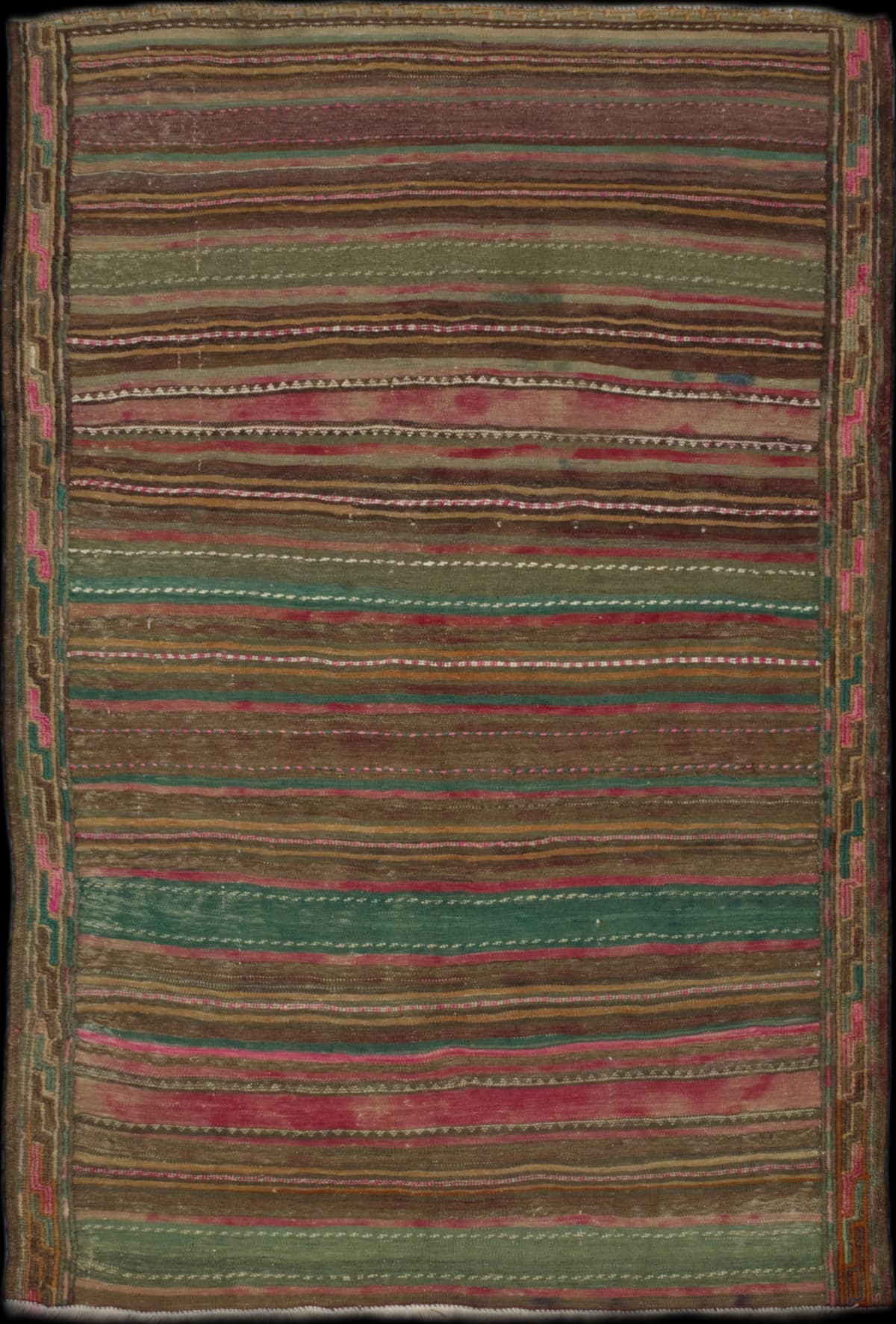 Persian rug in dimensions 210 centimeters length by 131 centimeters width with mainly brown colors