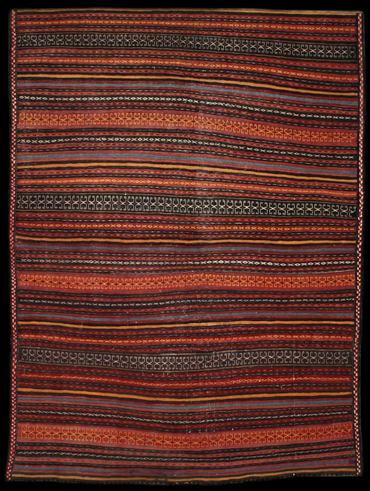Persian rug of Sumak style in dimensions 206 centimeters length by 151 centimeters width with mainly red and orange colors — Full view
