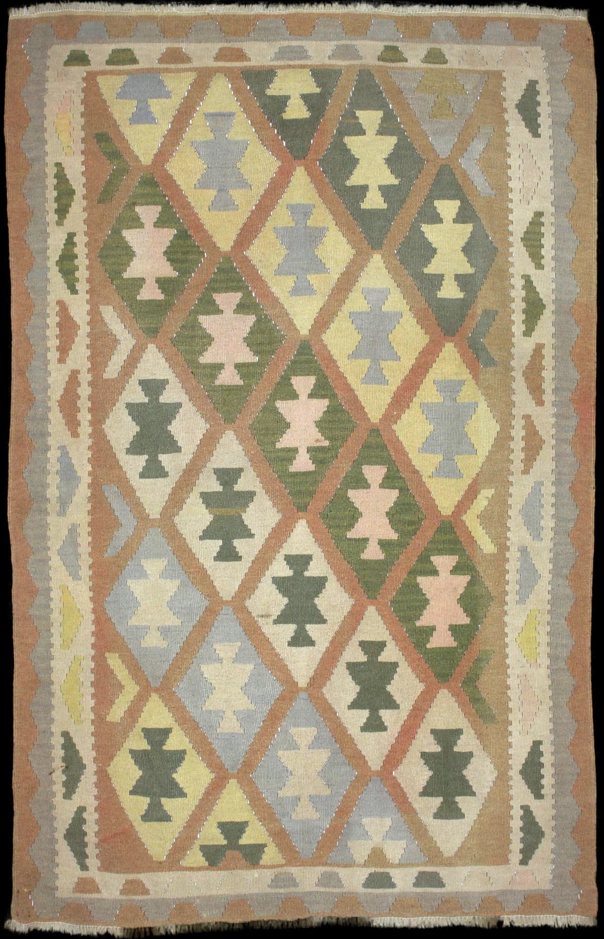Persian rug of Kilim style in dimensions 225 centimeters length by 140 centimeters width with mainly green and yellow colors