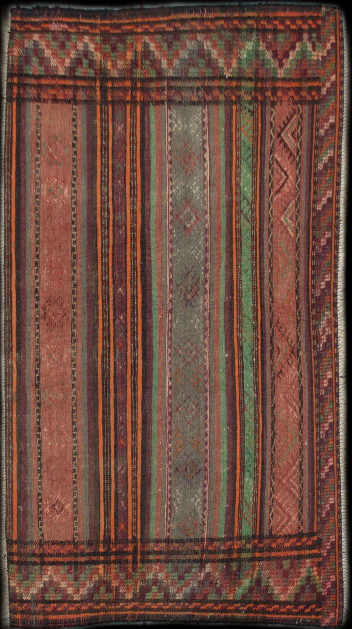 Persian rug in dimensions 147 centimeters length by 89 centimeters width