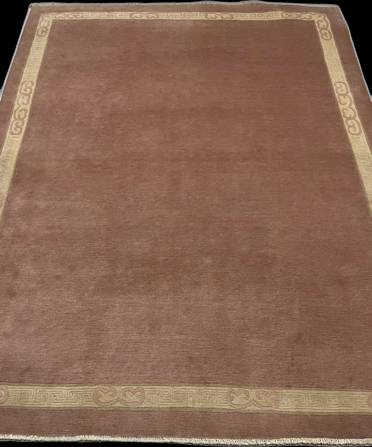Nepal-Teppich Tibet, modern, 202x255 cm, überwiegend in Rosa — Perspektive