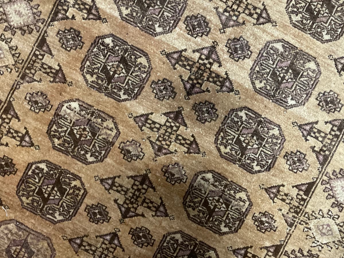 Persian Baluch rug, oriental, 117x204 cm, mainly brown — Texture close-up