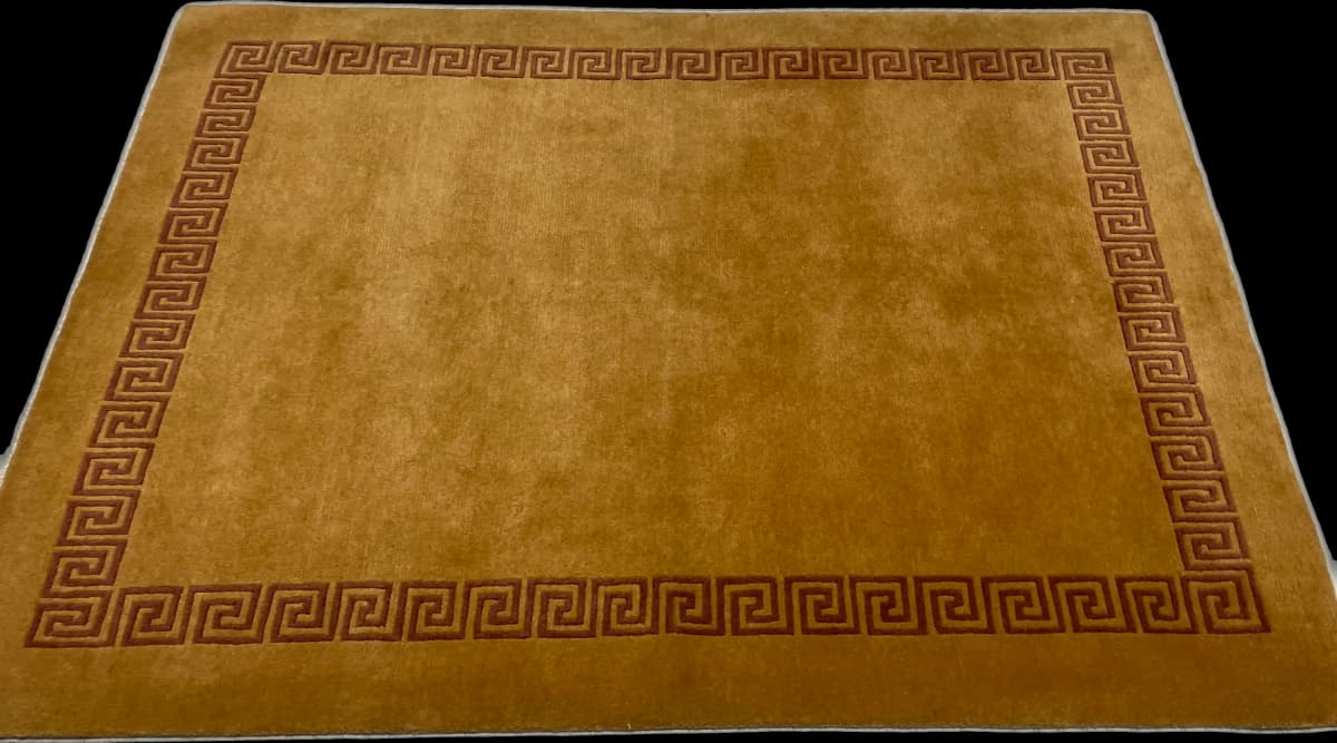 Nepal-Teppich Tibet, geometrisch, 150x202 cm, überwiegend in Gelb — Perspektive