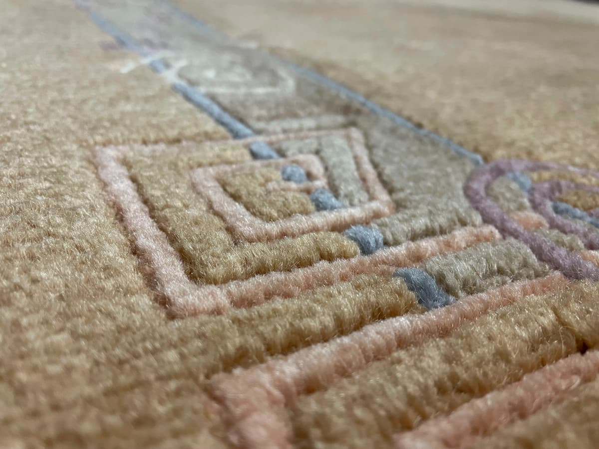 Nepal-Teppich Tibet, modern, 200x247 cm, überwiegend in Gelb — Nahaufnahme der Textur