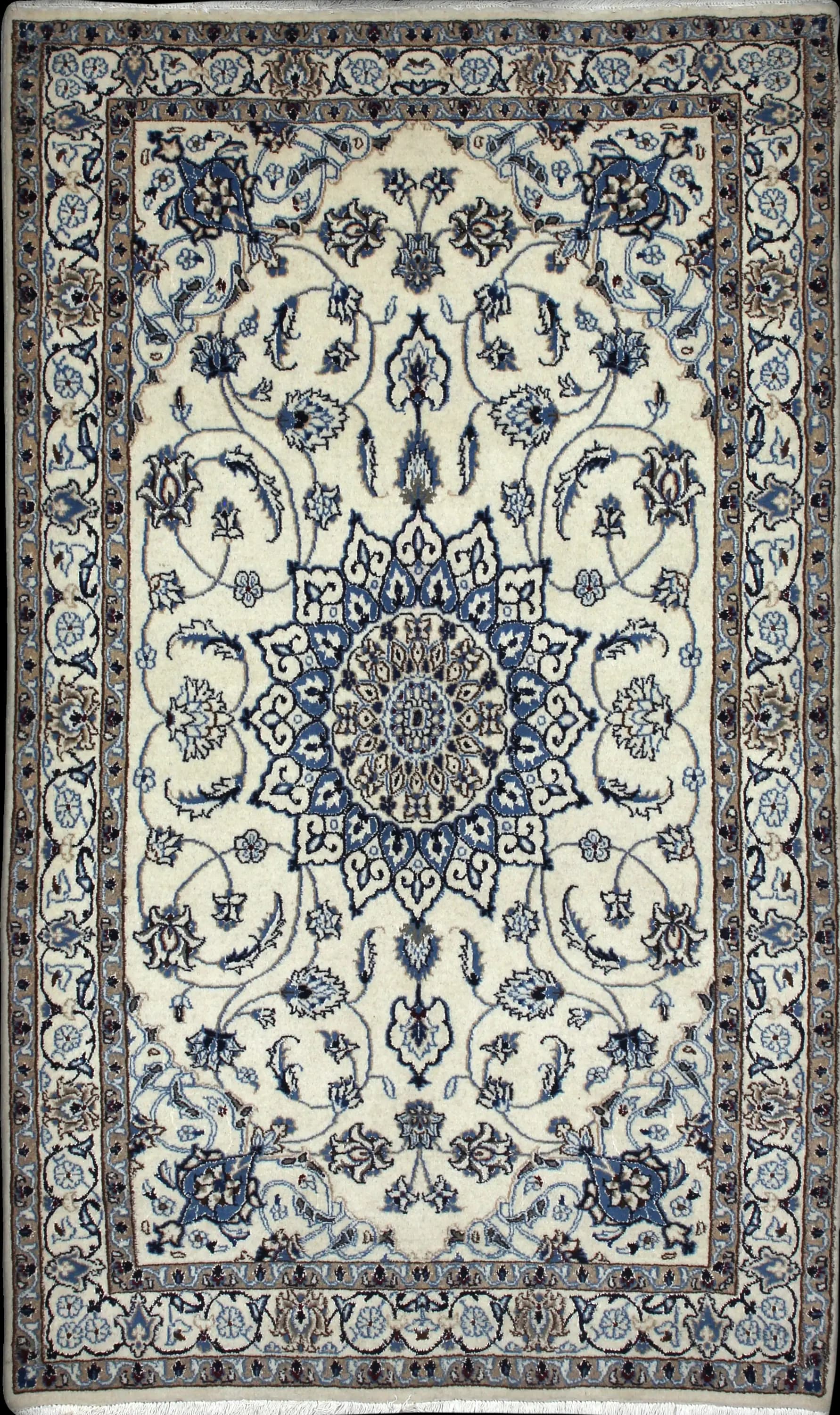 Complete view of the rug