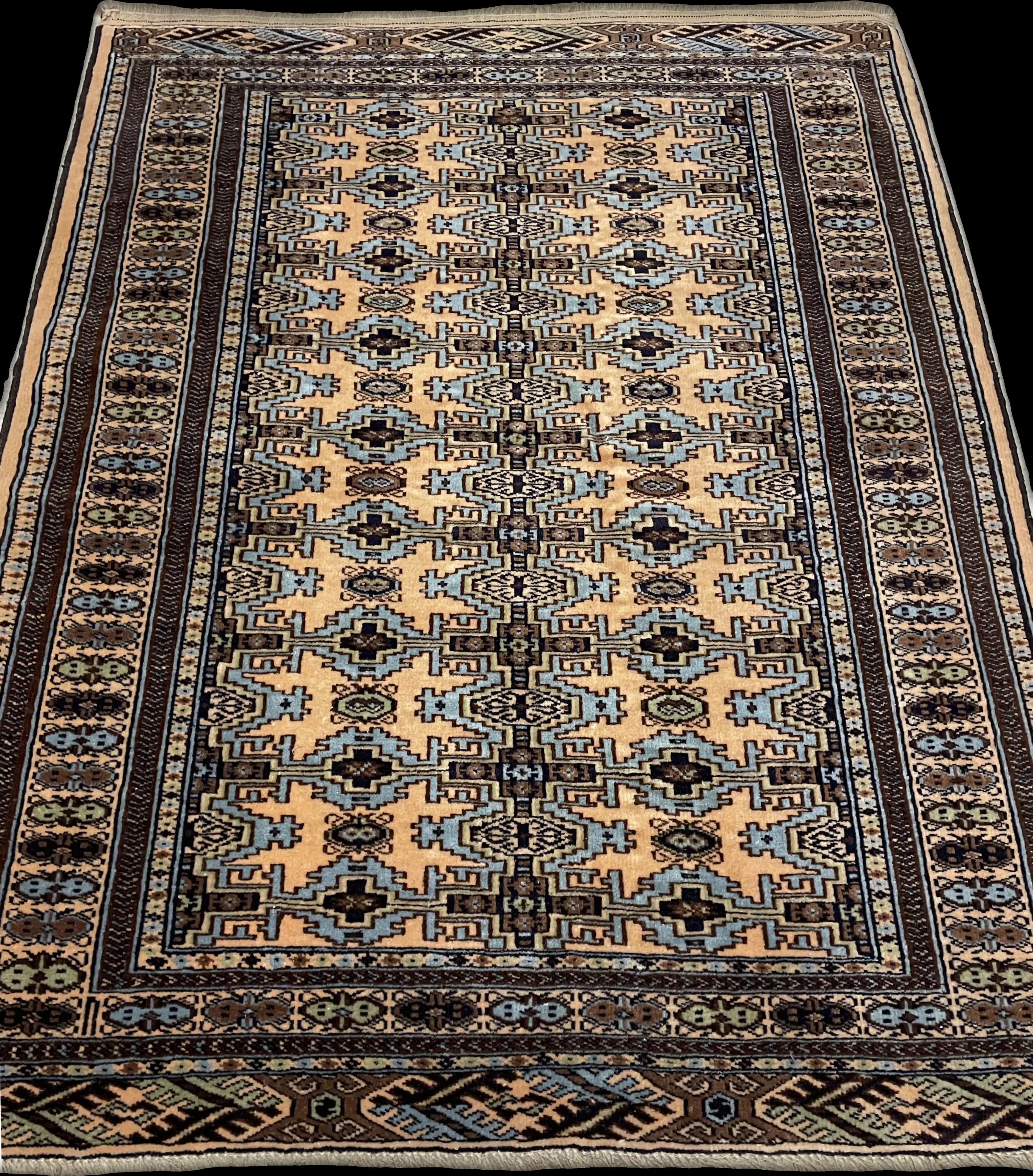 Perspective view of the rug