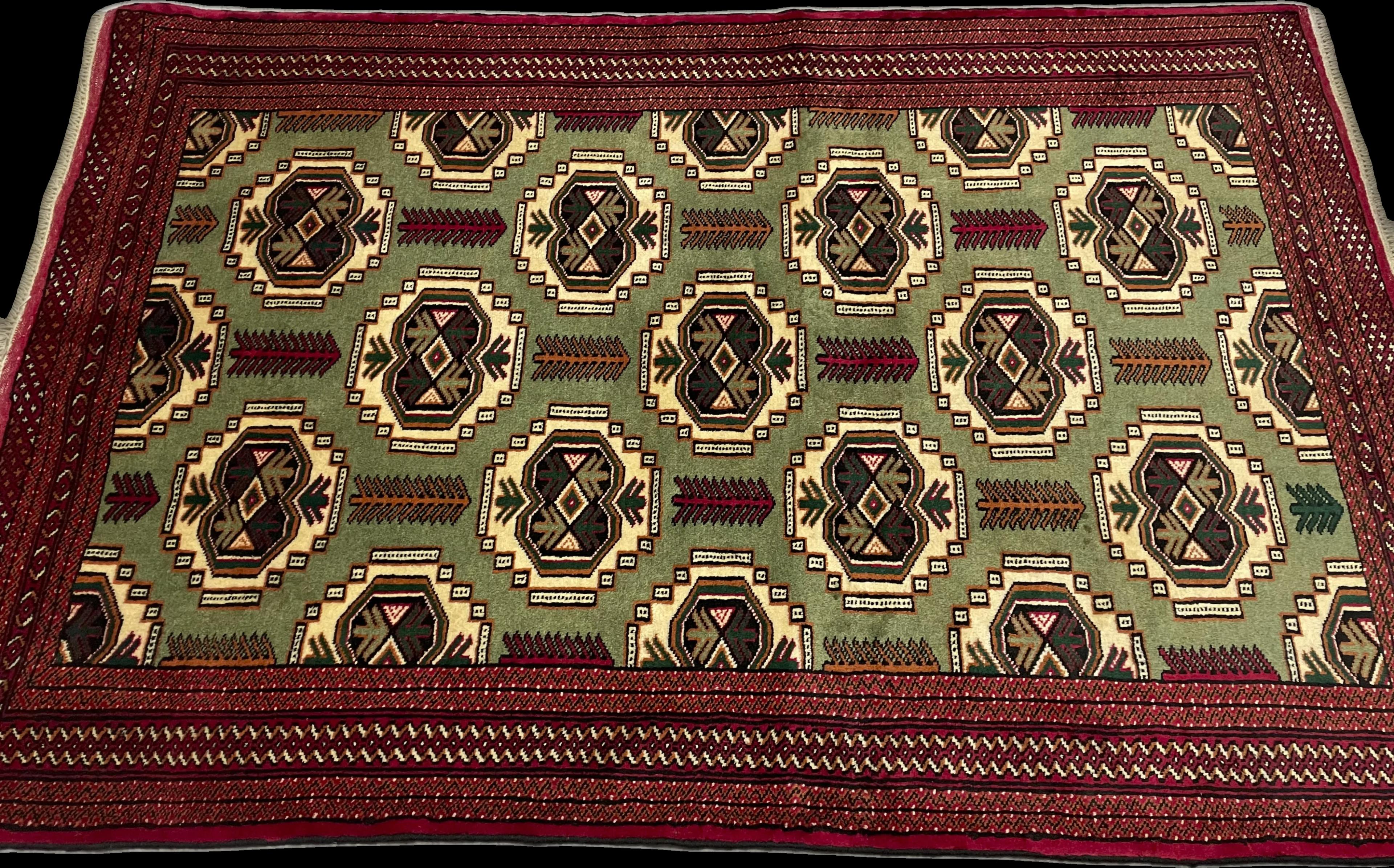 Perspective view of the rug