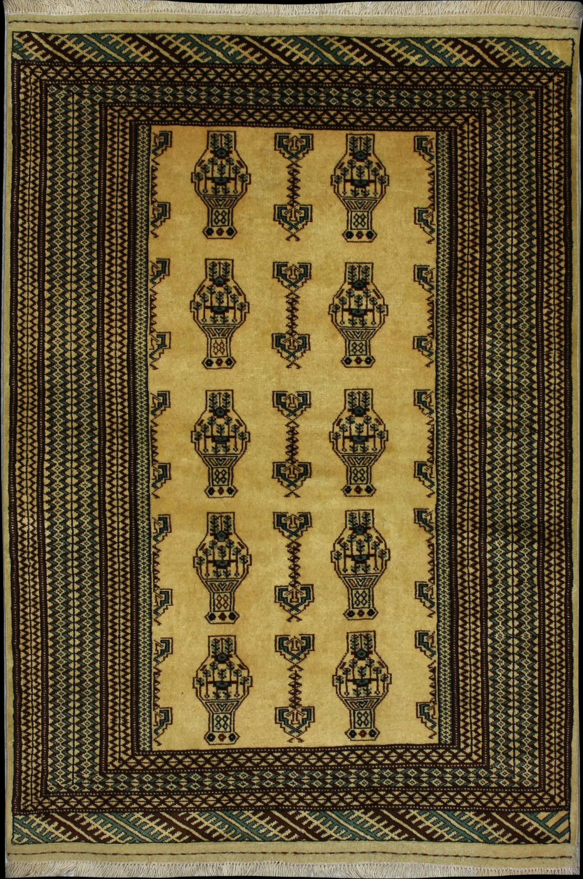 Handmade Persa rug in dimensions 192 centimeters length by 130 centimeters width with mainly Amarillo y Marrón colors