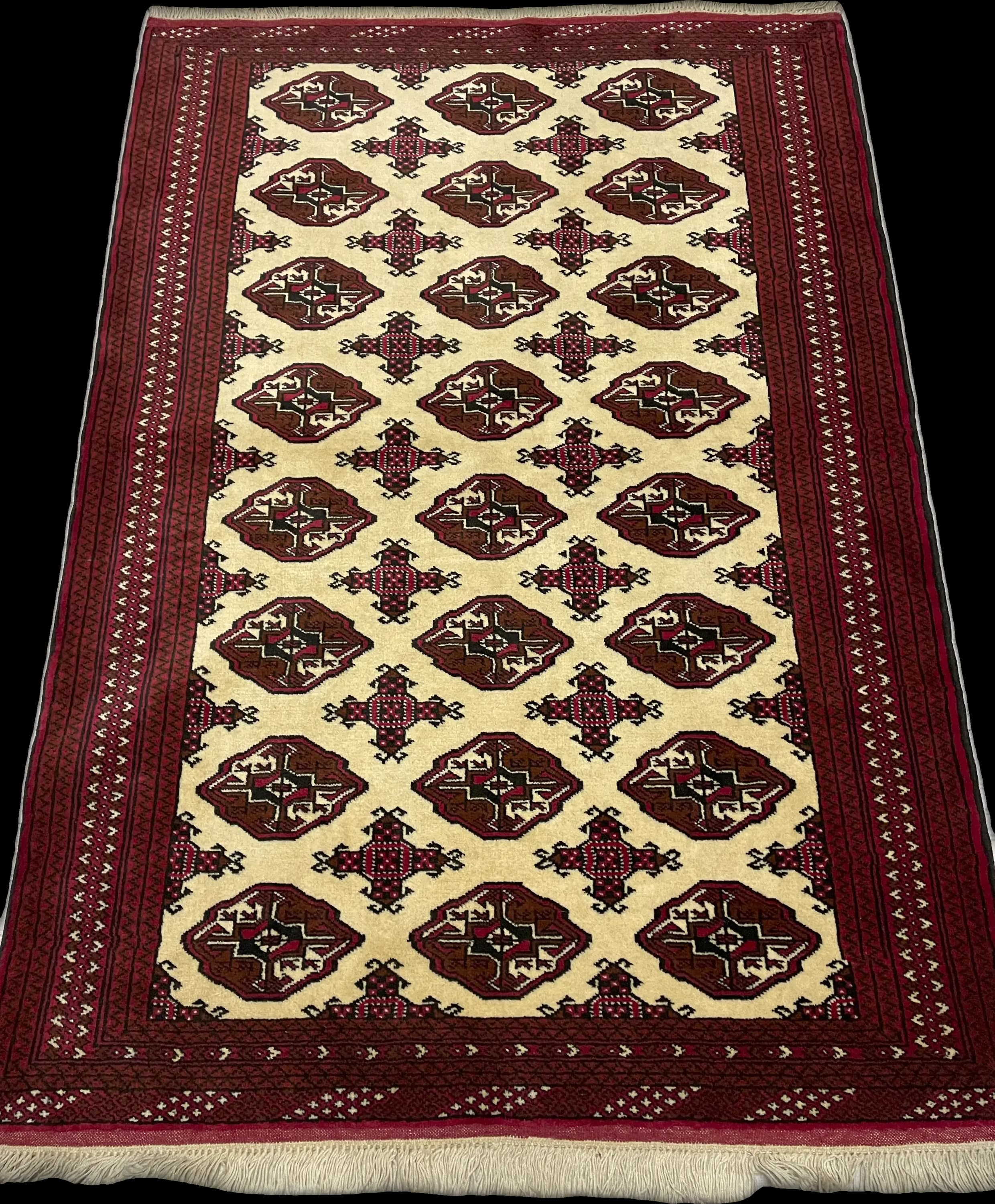 Perspective view of the rug