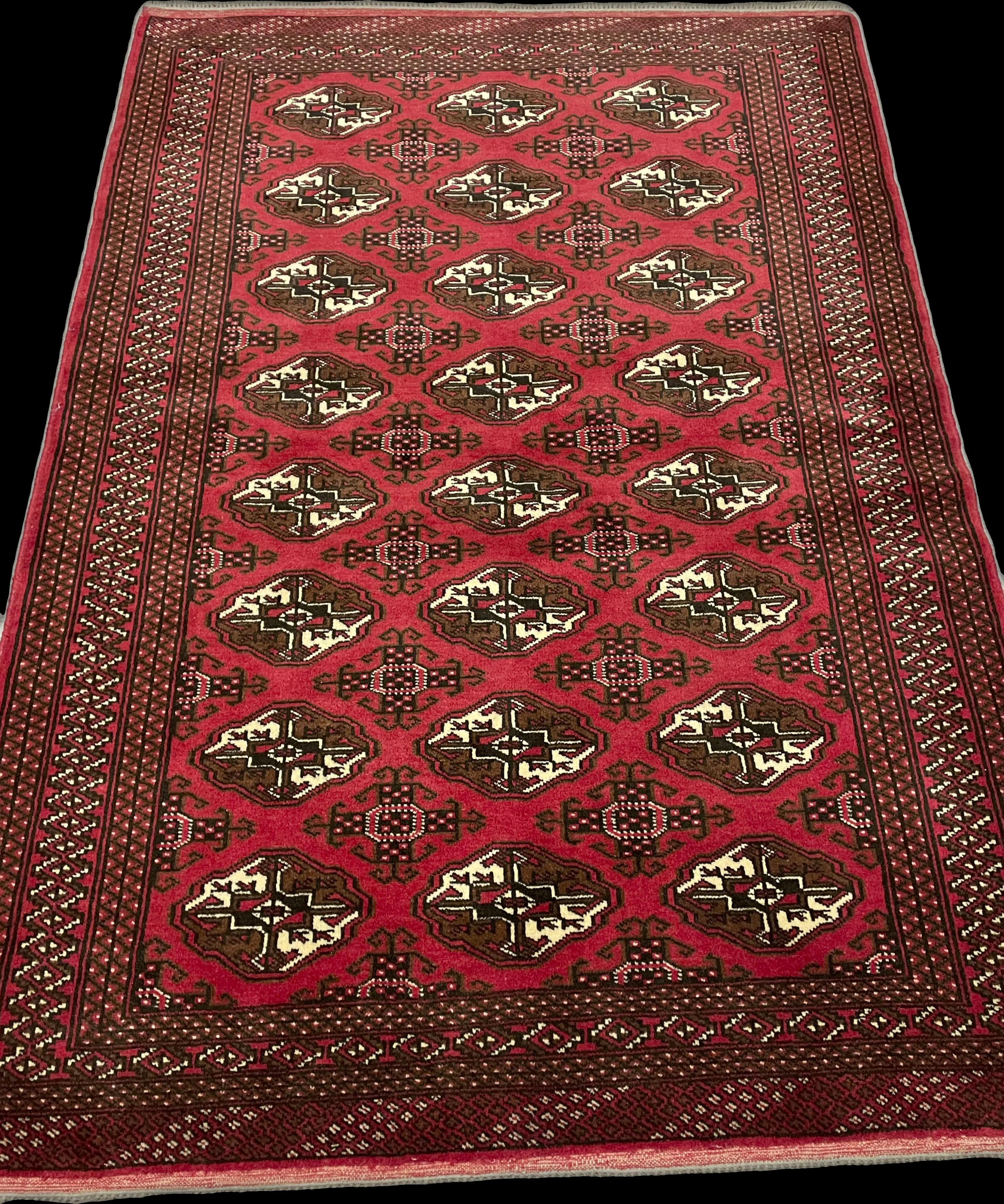 Perspective view of the rug