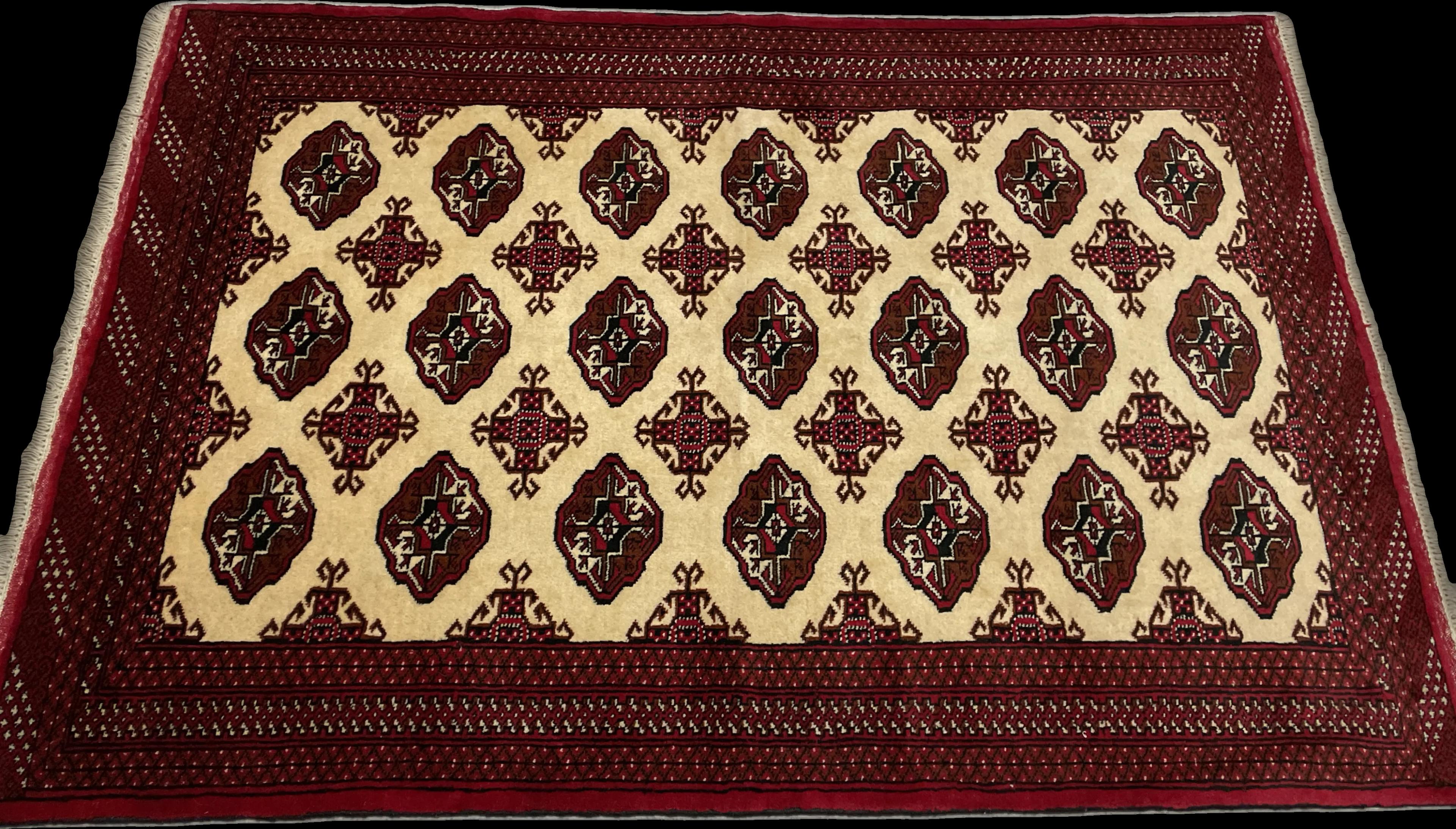 Perspective view of the rug