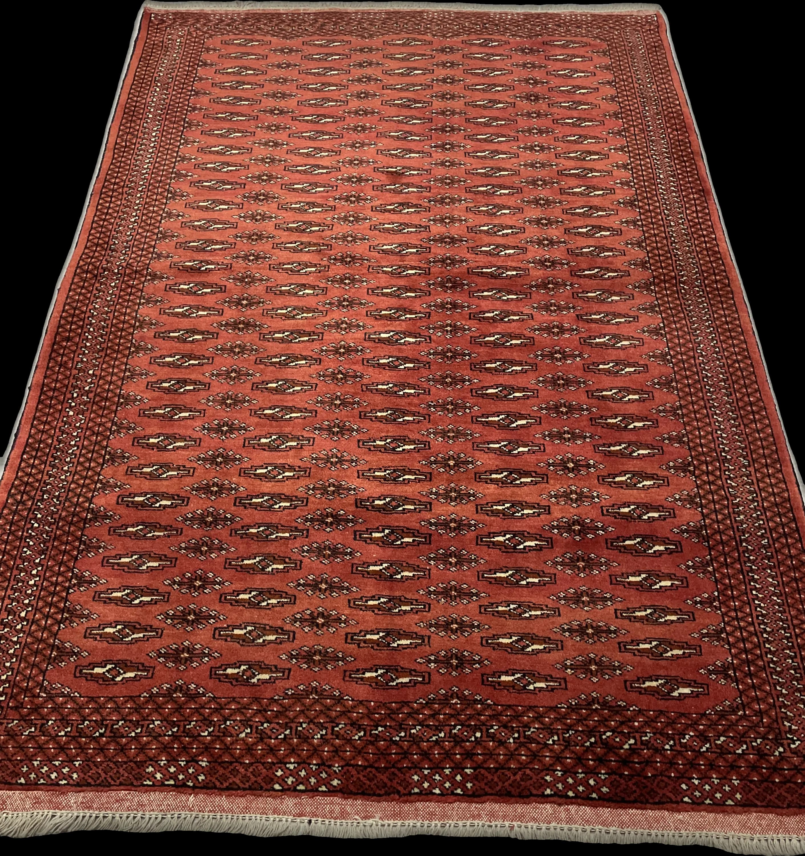 Perspective view of the rug