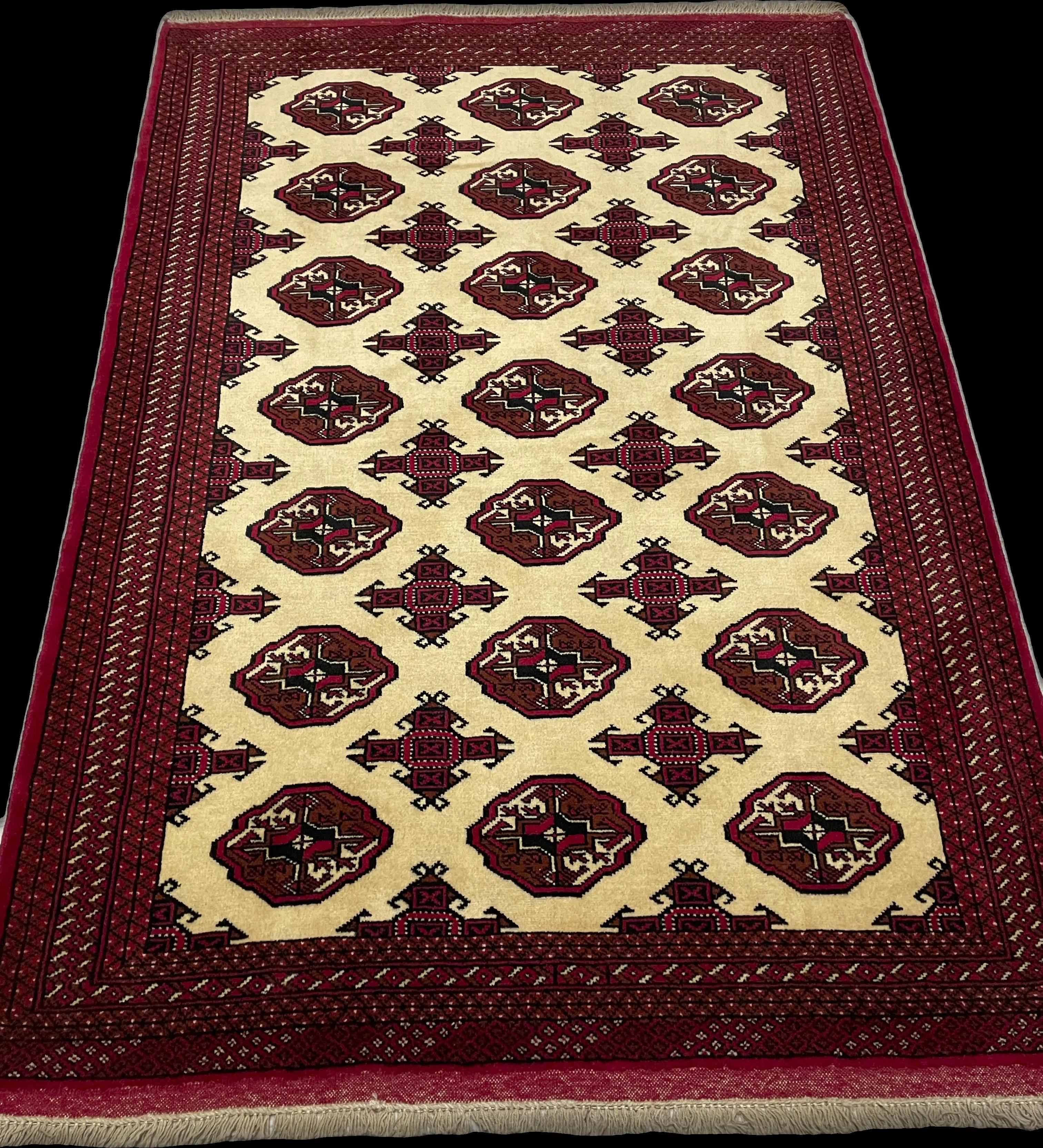 Perspective view of the rug