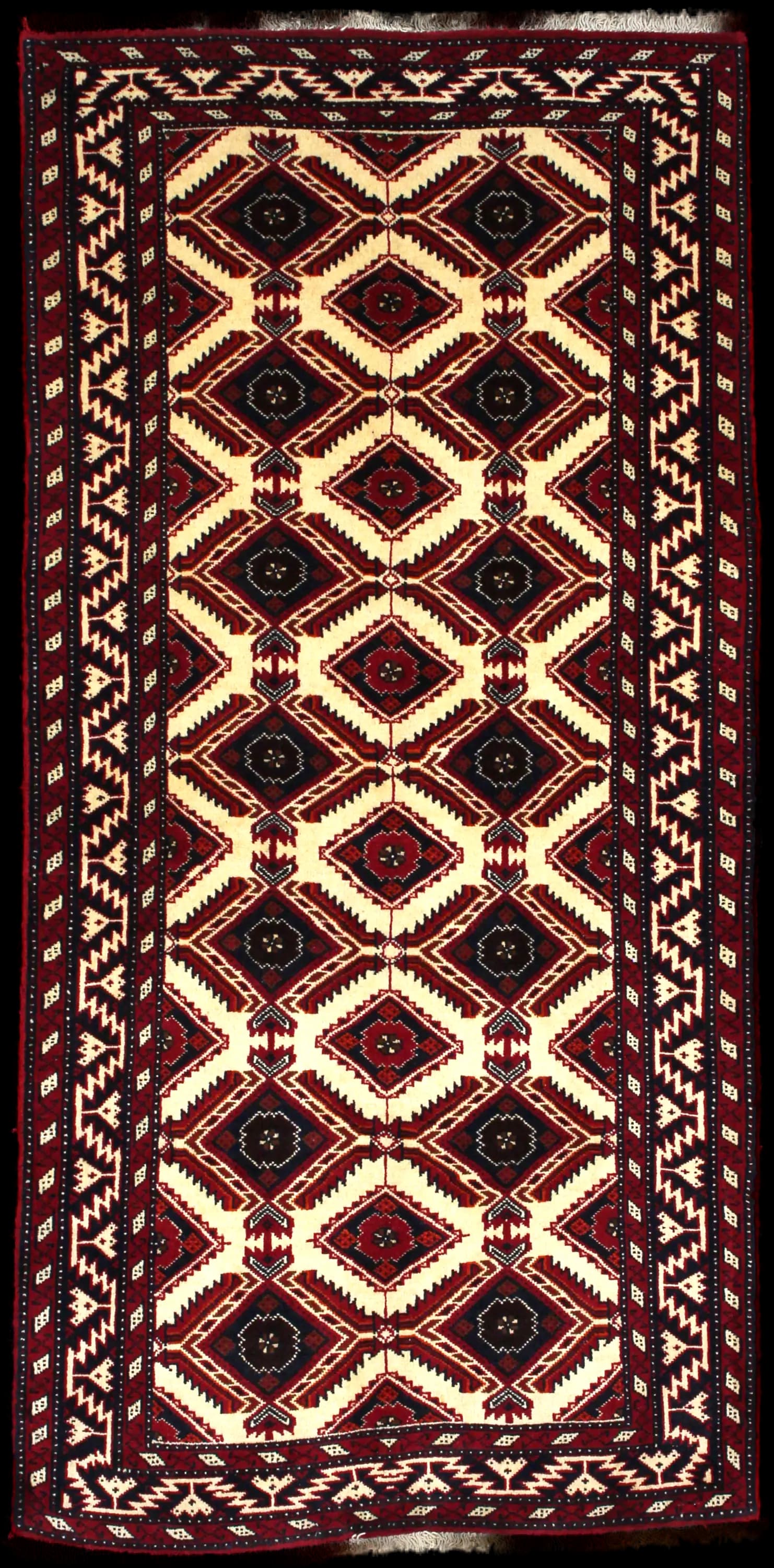 Handmade Persiano rug in dimensions 196 centimeters length by 96 centimeters width with mainly Beige e Rosso colors