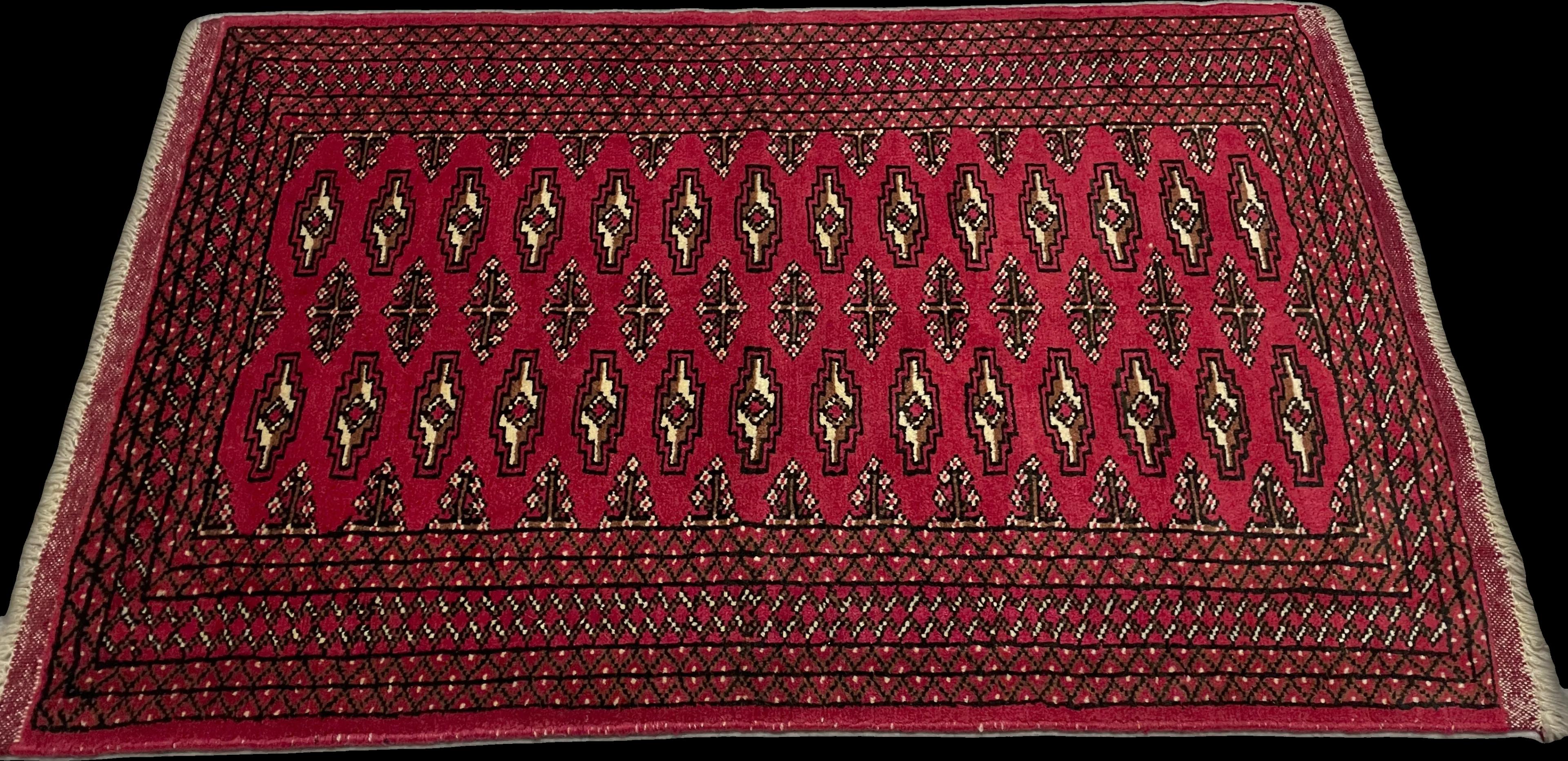 Perspective view of the rug