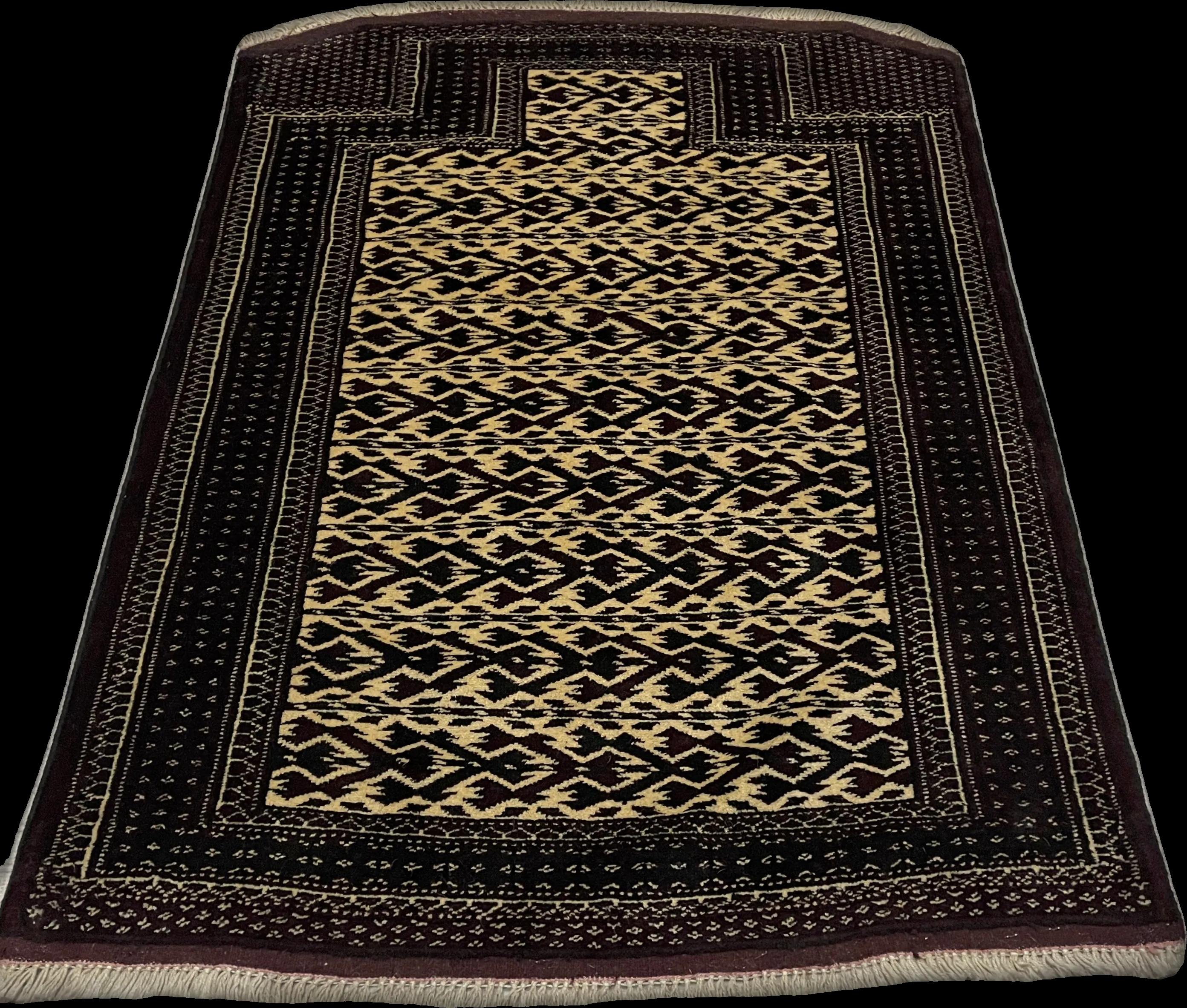 Perspective view of the rug