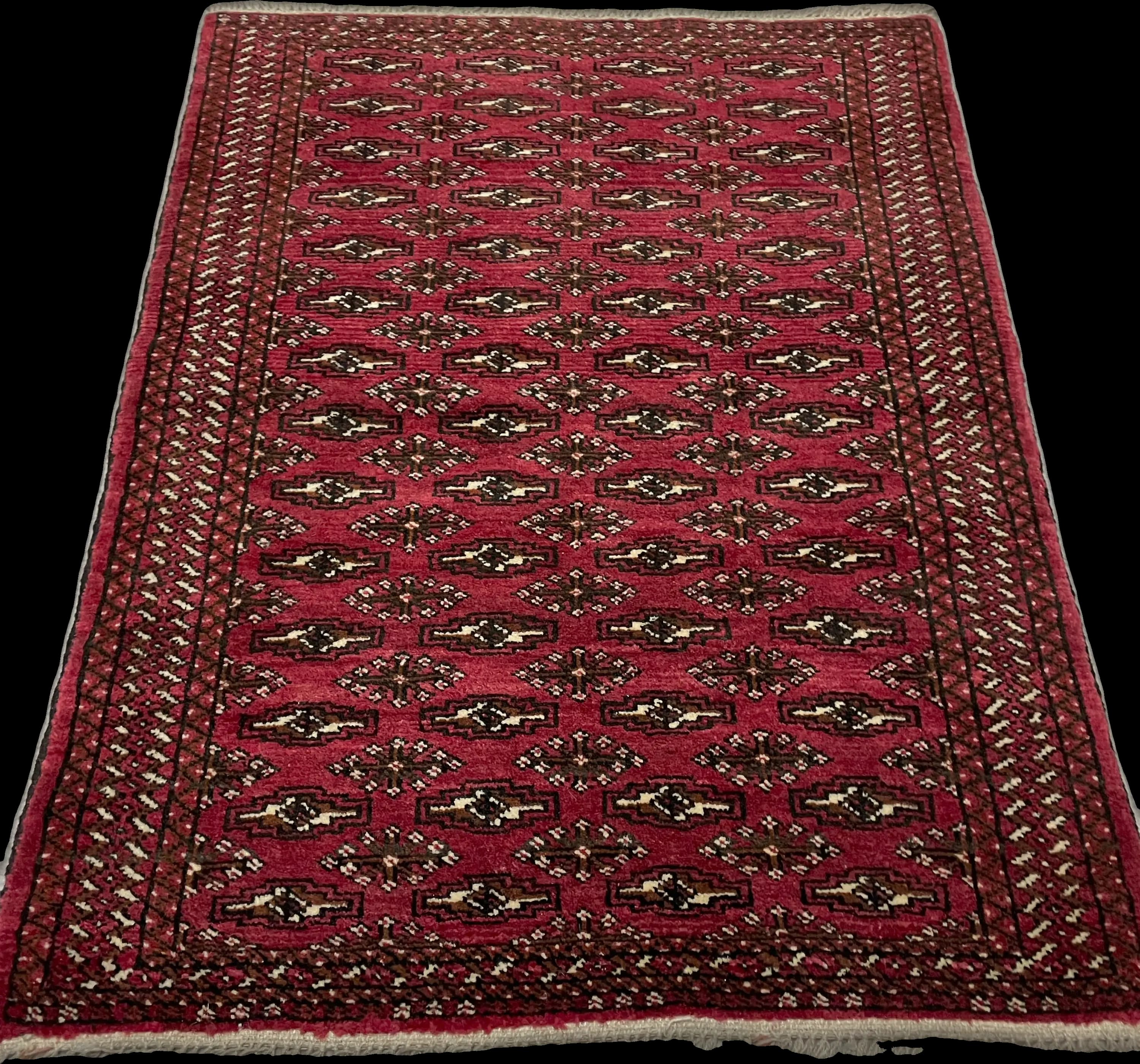 Perspective view of the rug