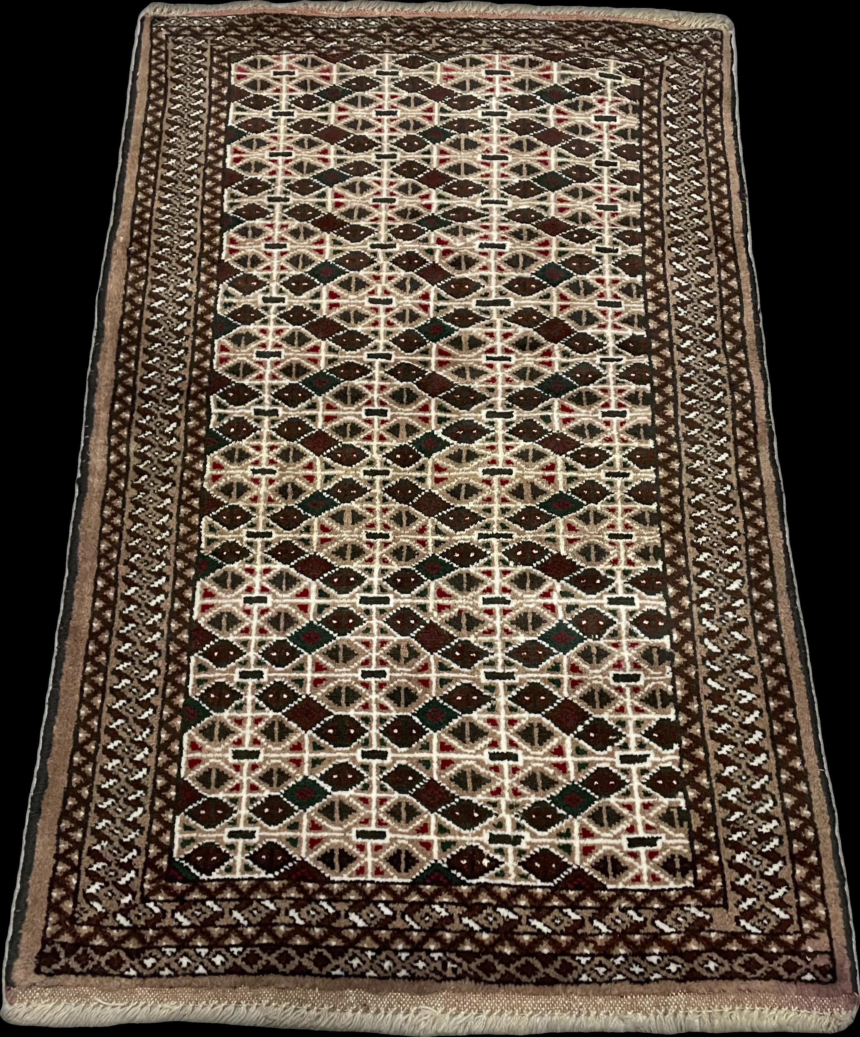 Perspective view of the rug