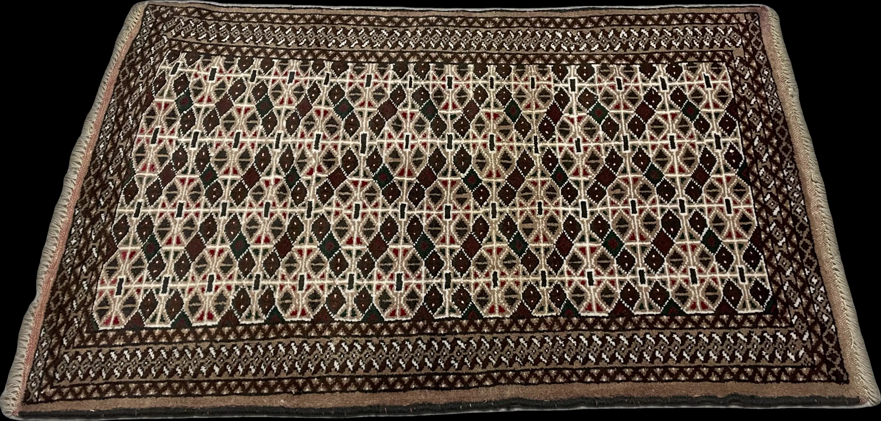 Perspective view of the rug