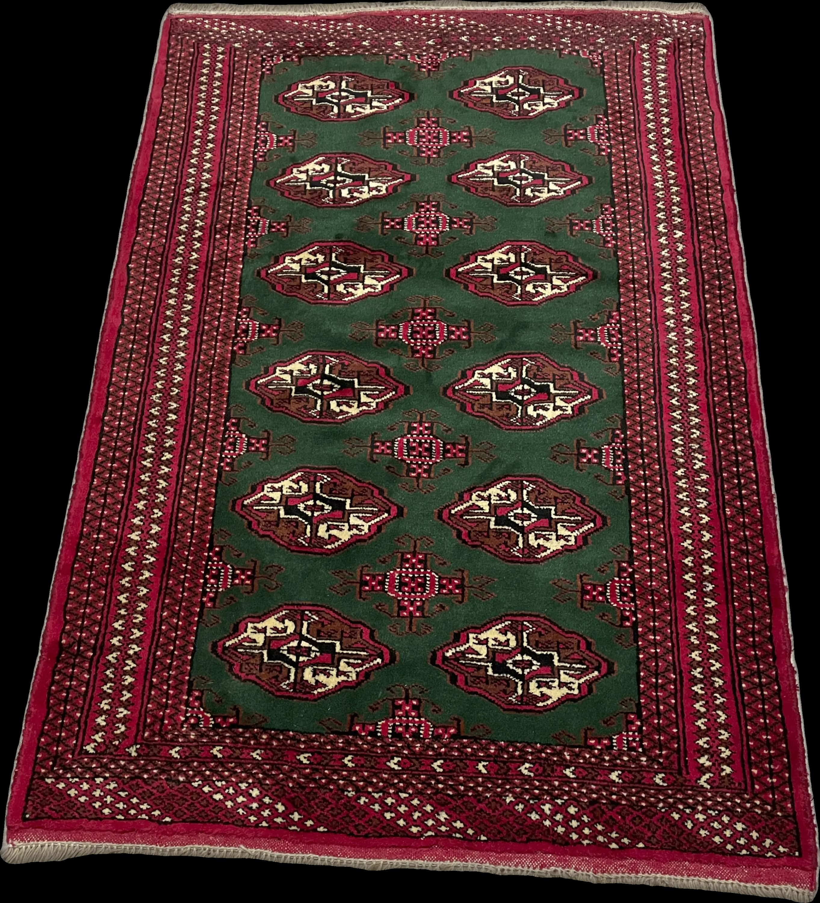 Perspective view of the rug