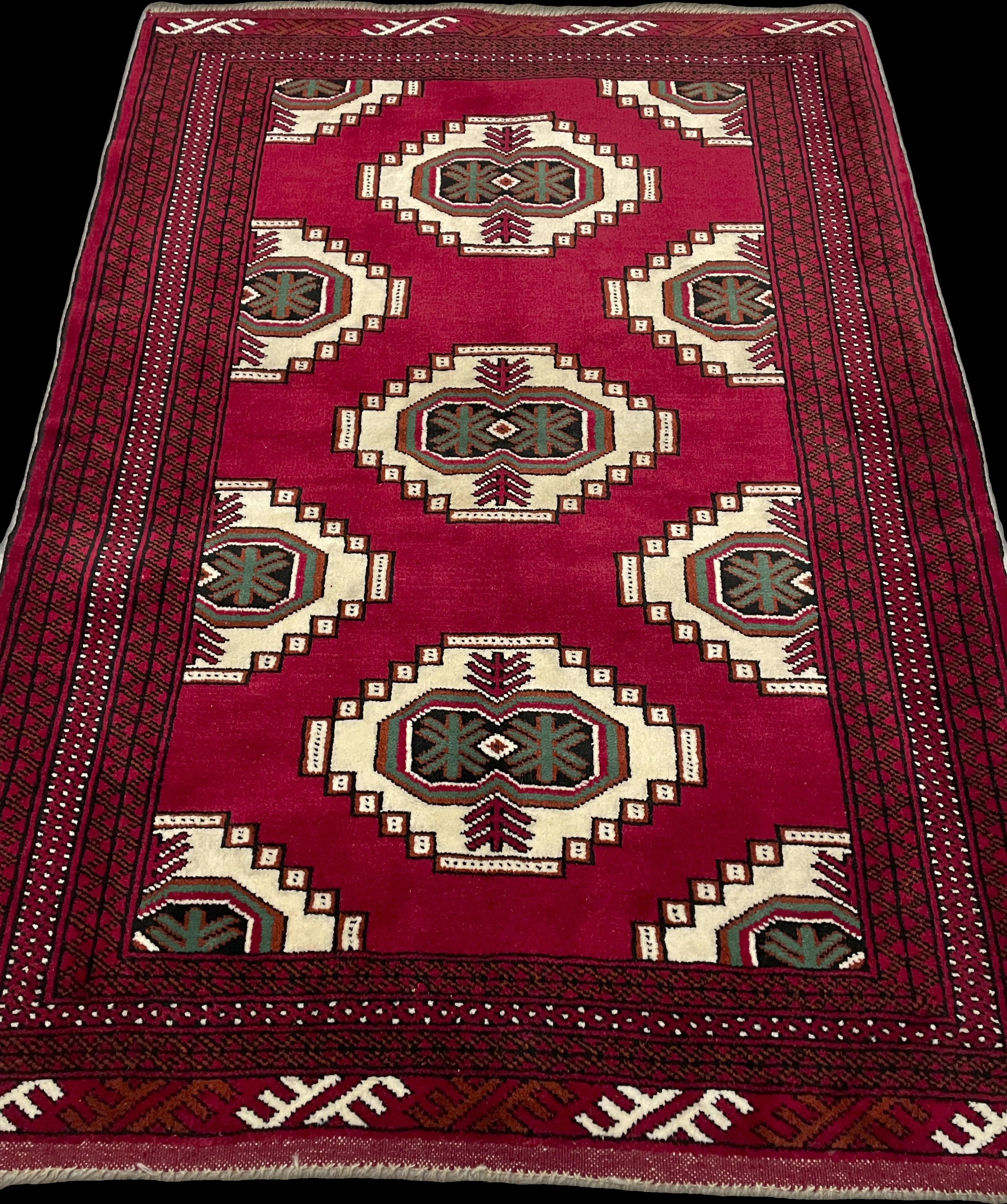 Perspective view of the rug