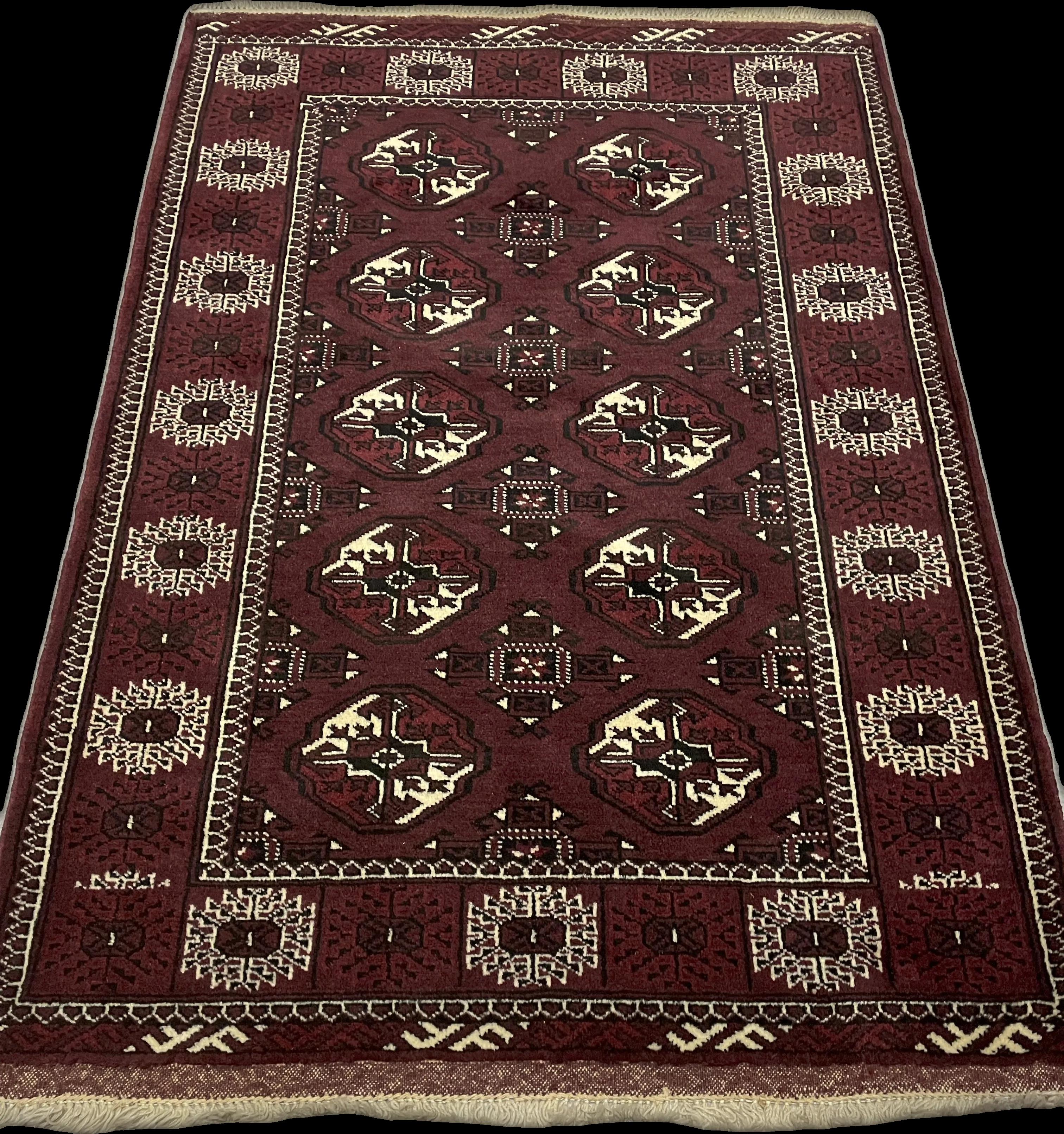 Perspective view of the rug