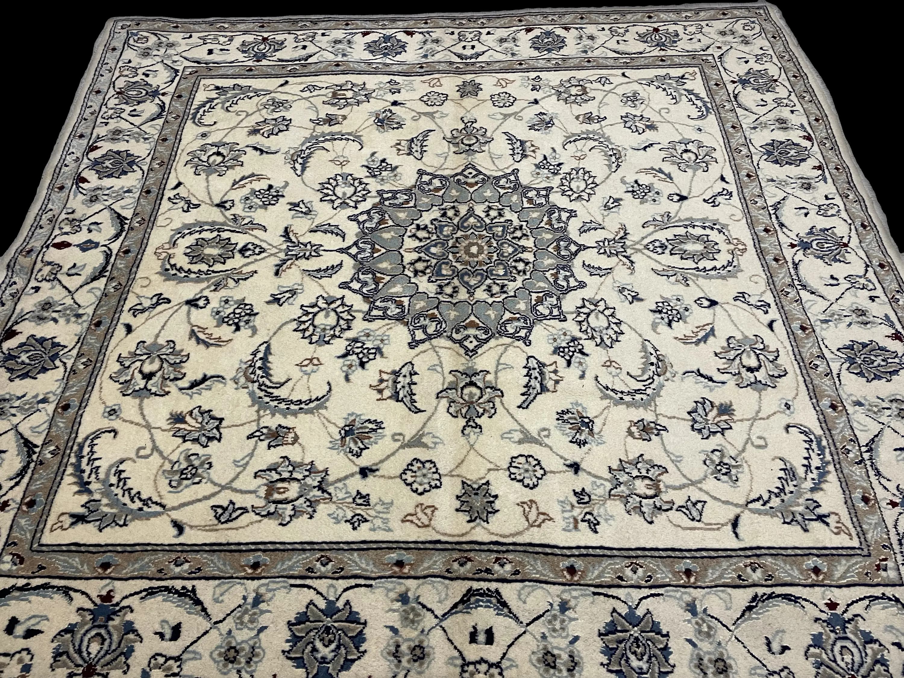 Perspective view of the rug