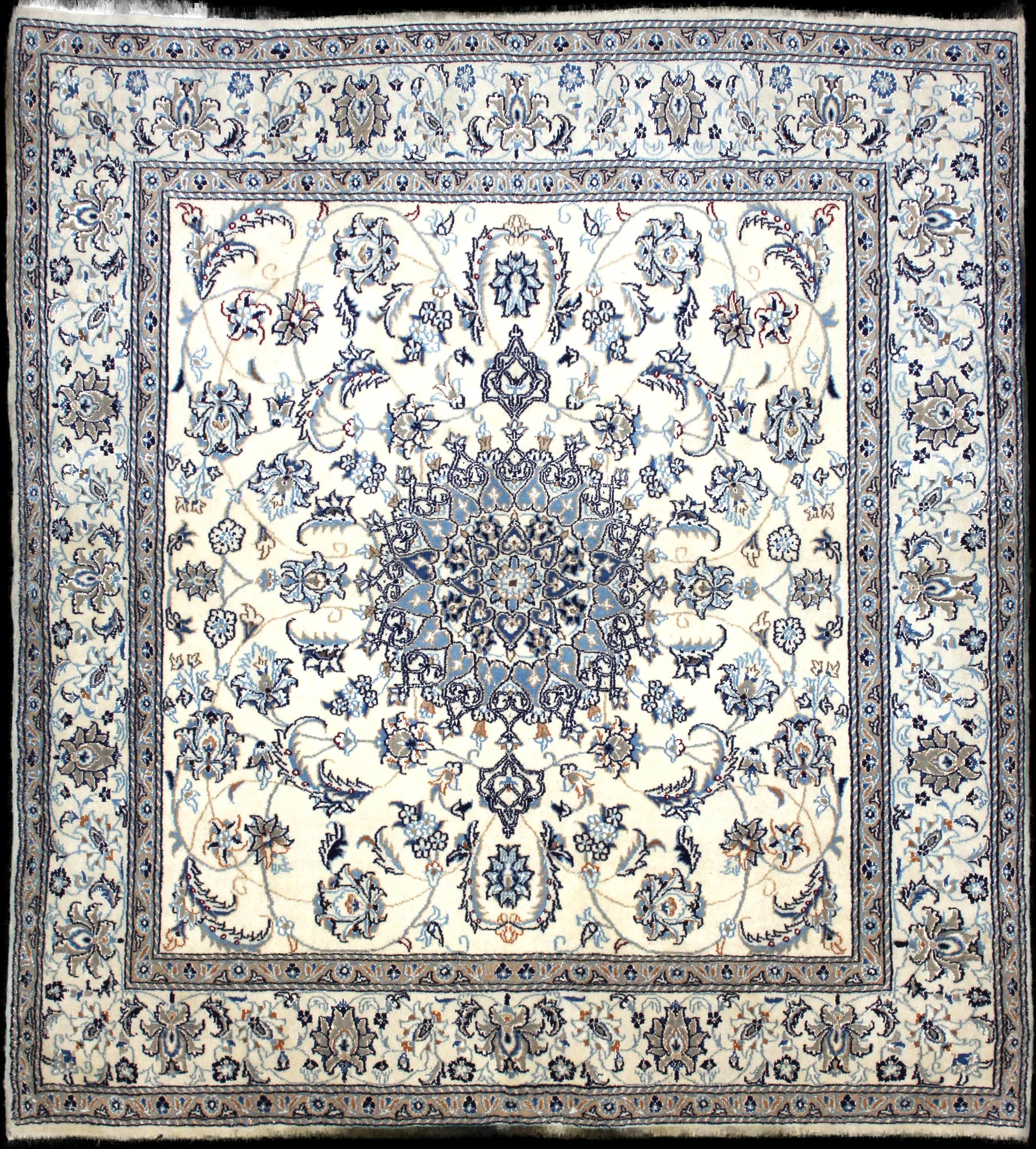 Complete view of the rug