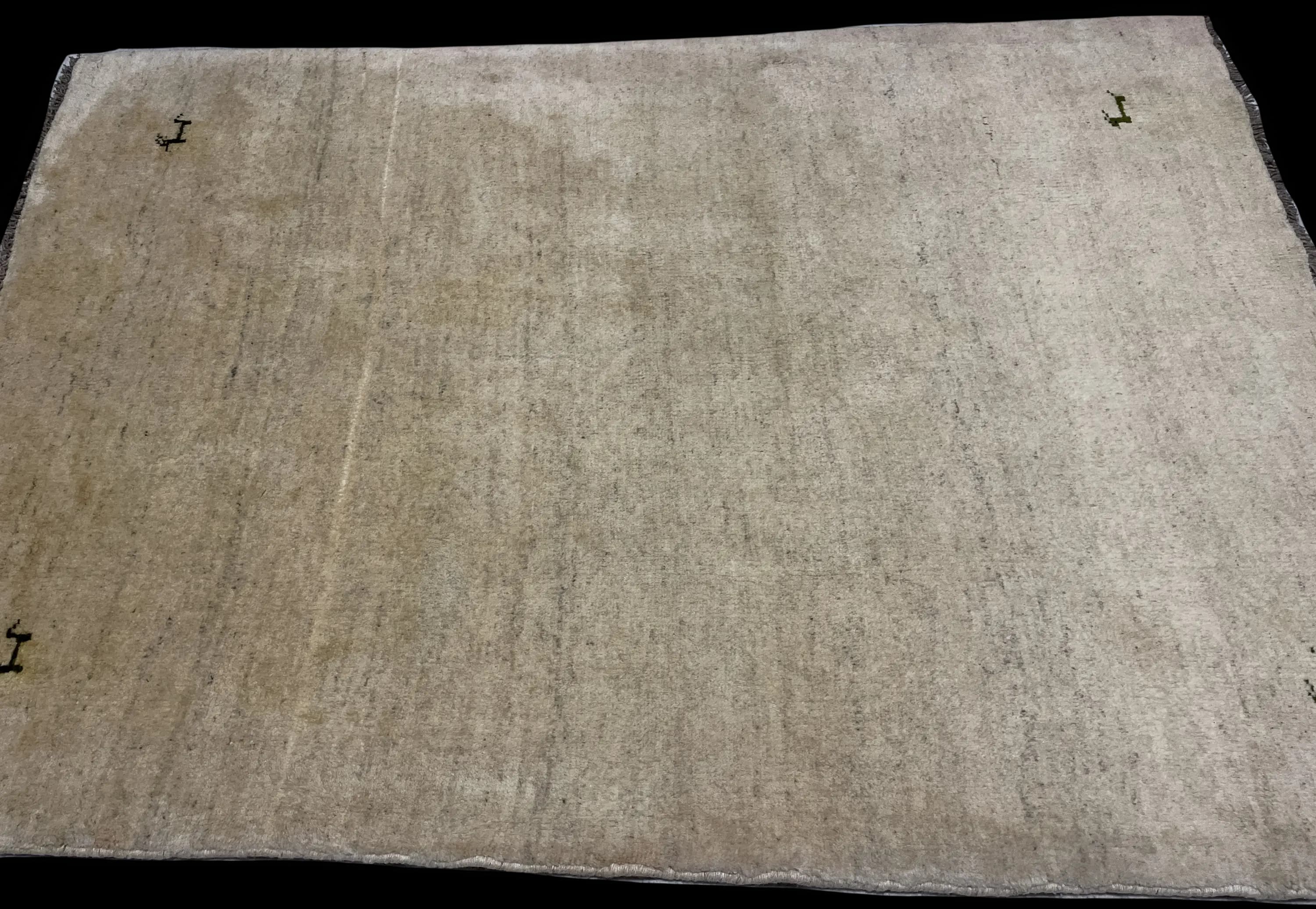 Perspective view of the rug