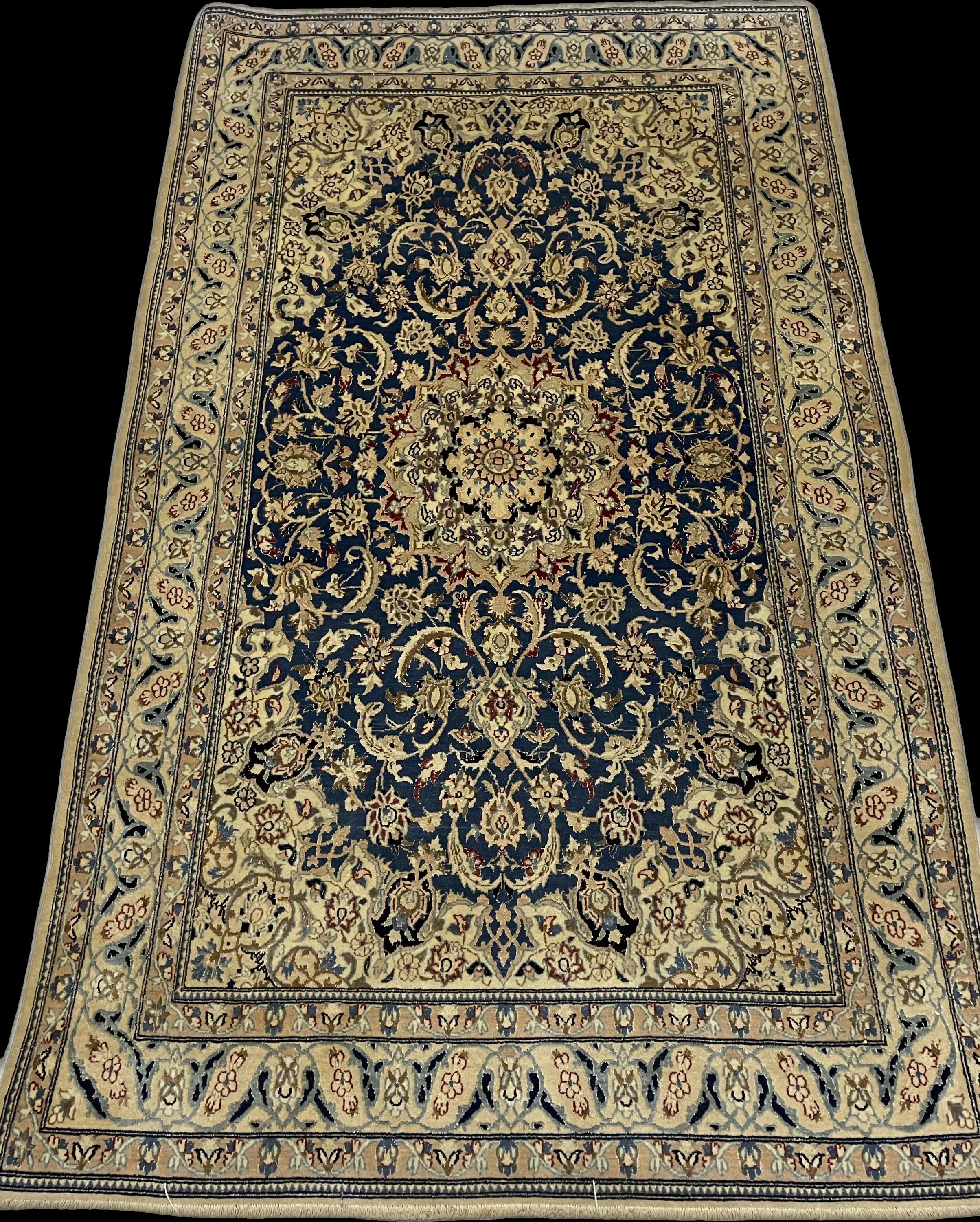 Perspective view of the rug