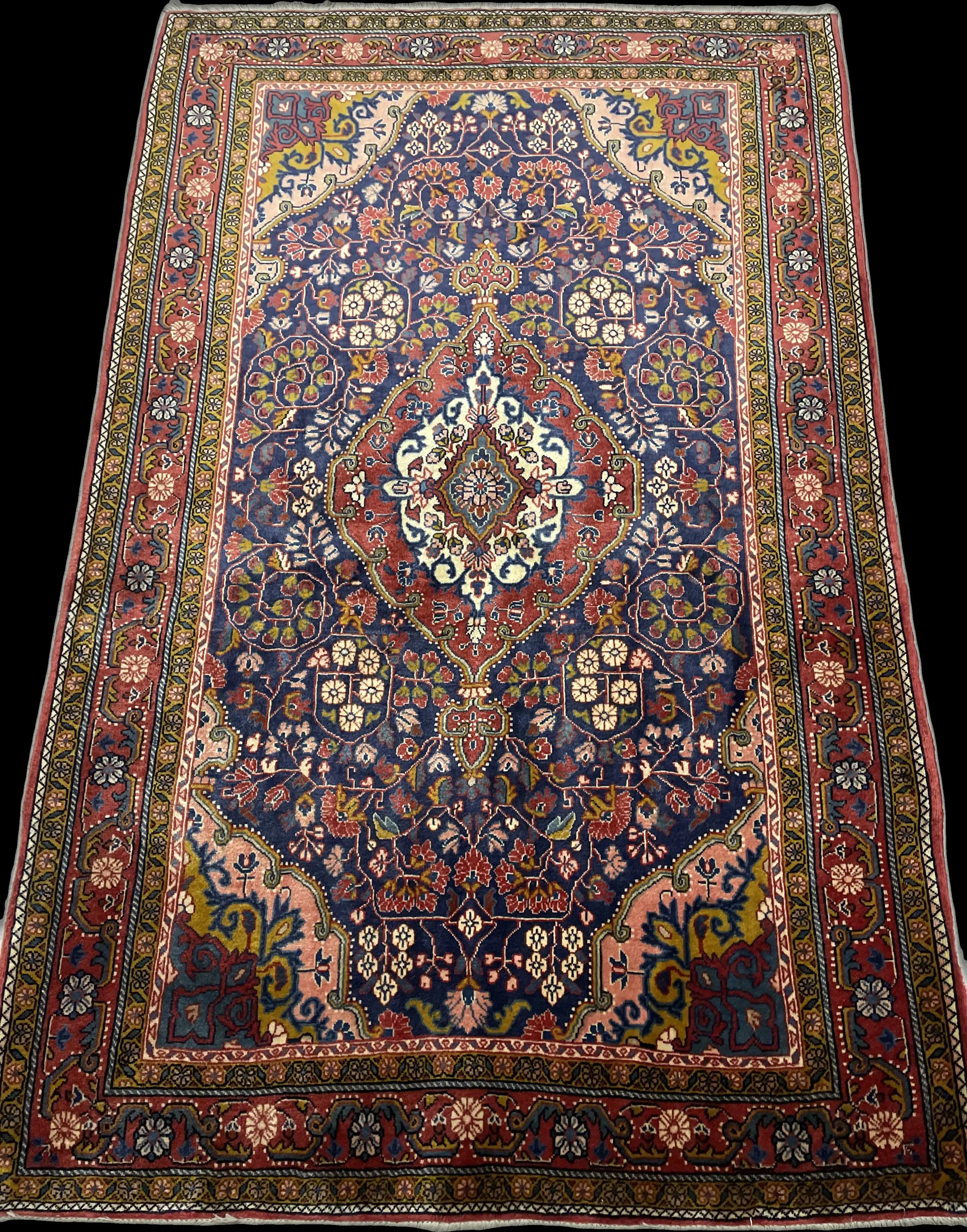 Perspective view of the rug