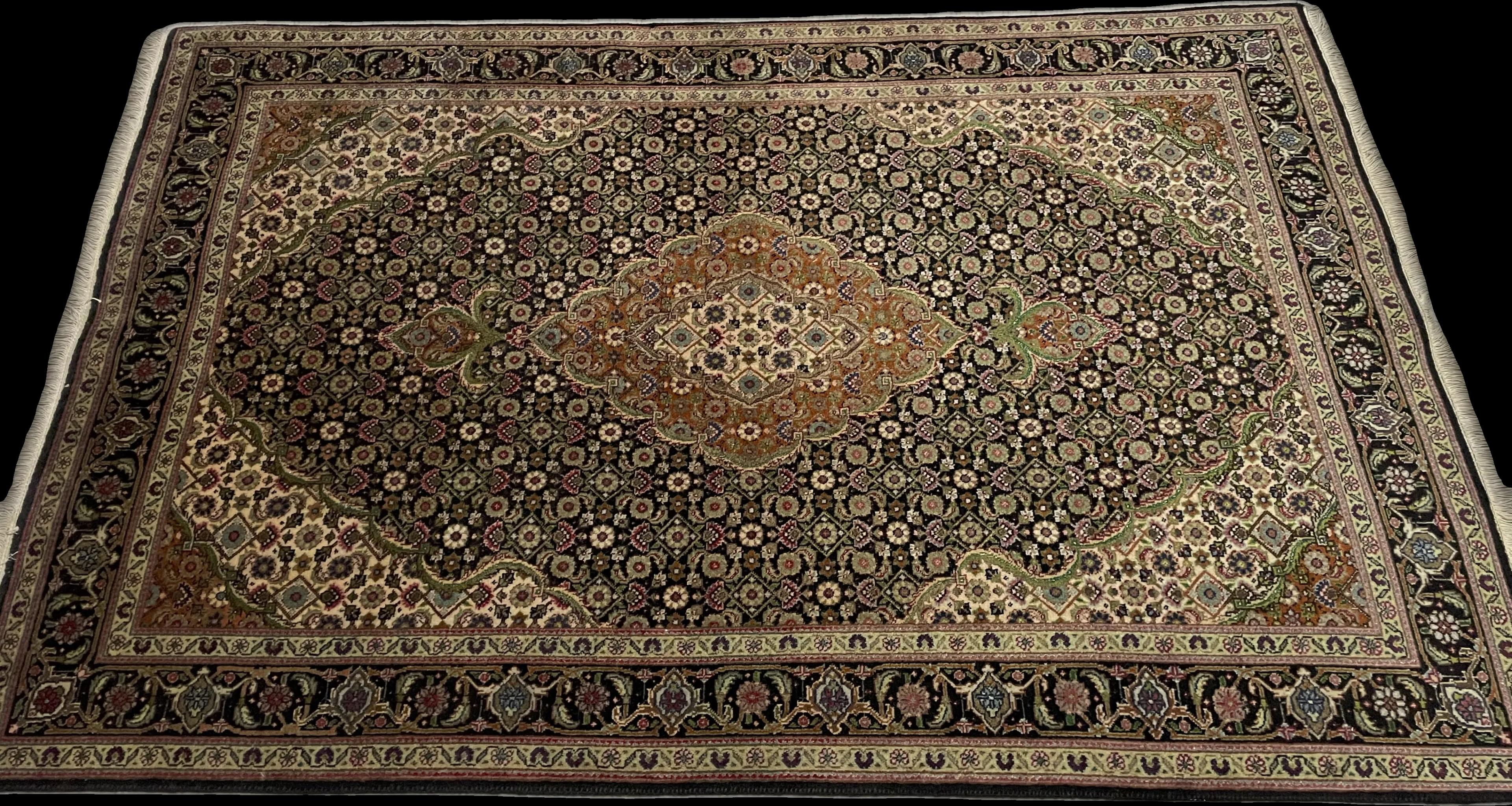 Perspective view of the rug