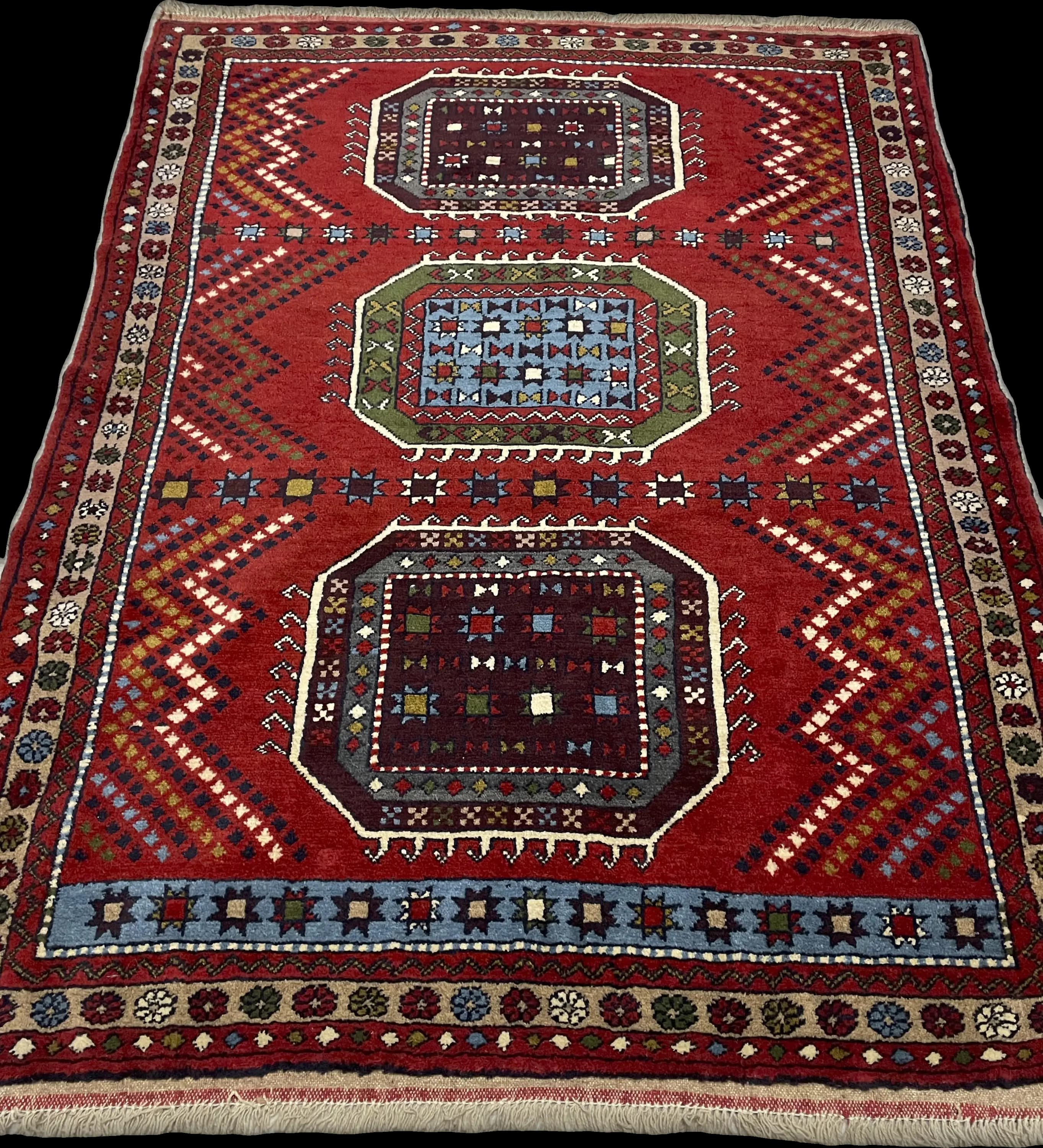 Perspective view of the rug