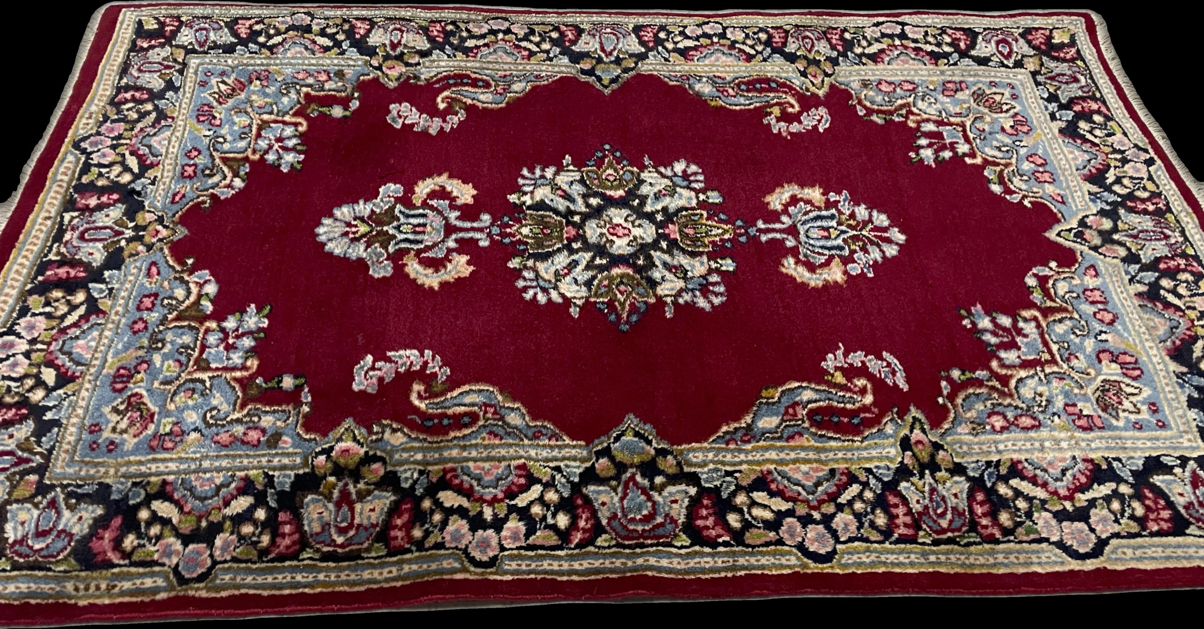 Perspective view of the rug