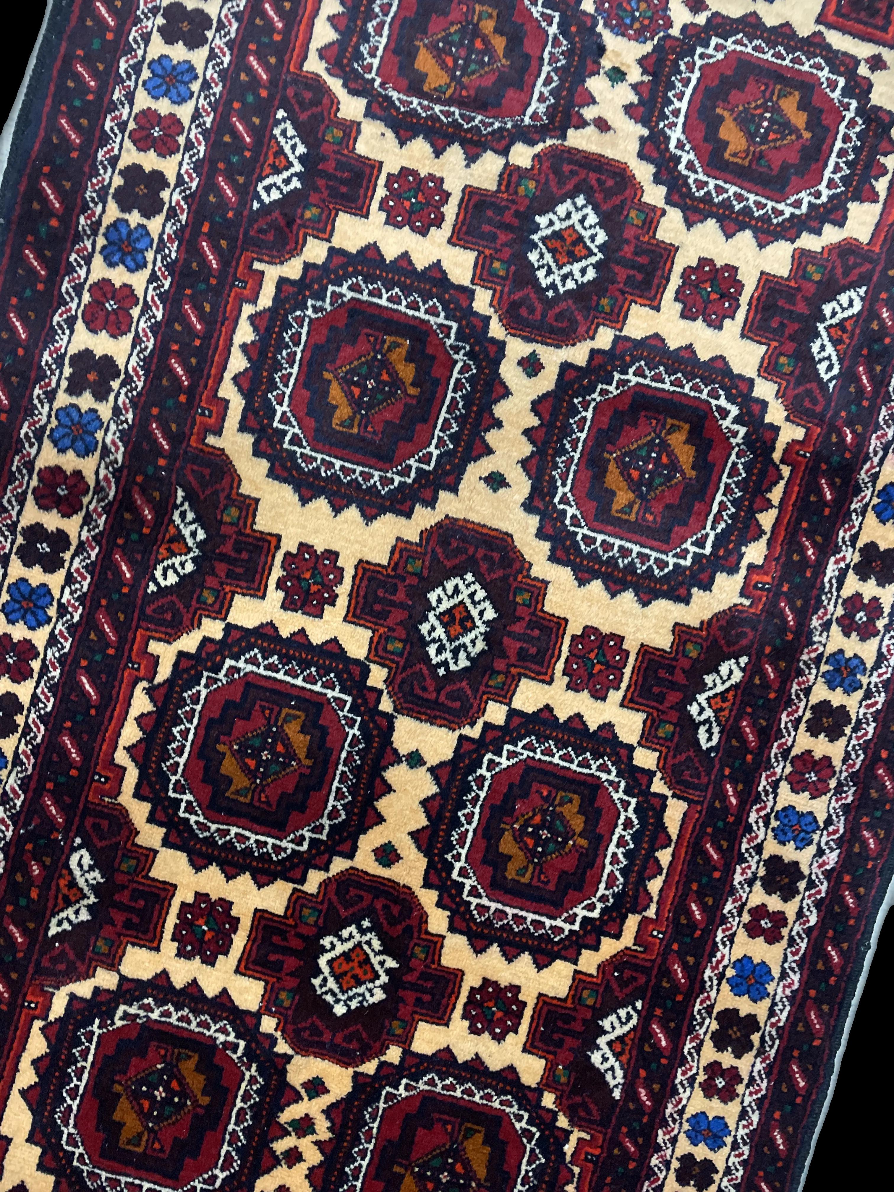 Perspective view of the rug