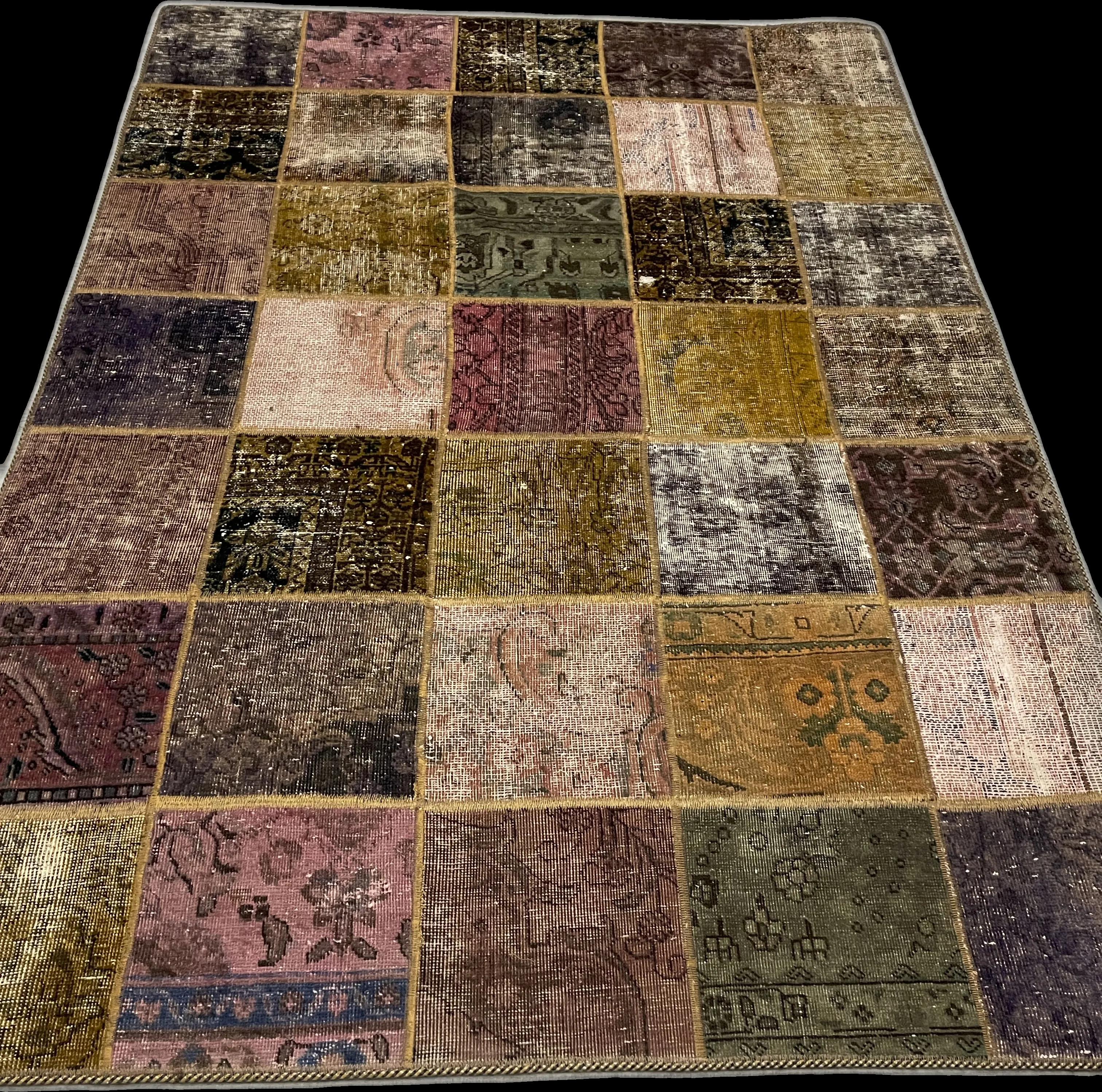 Perspective view of the rug