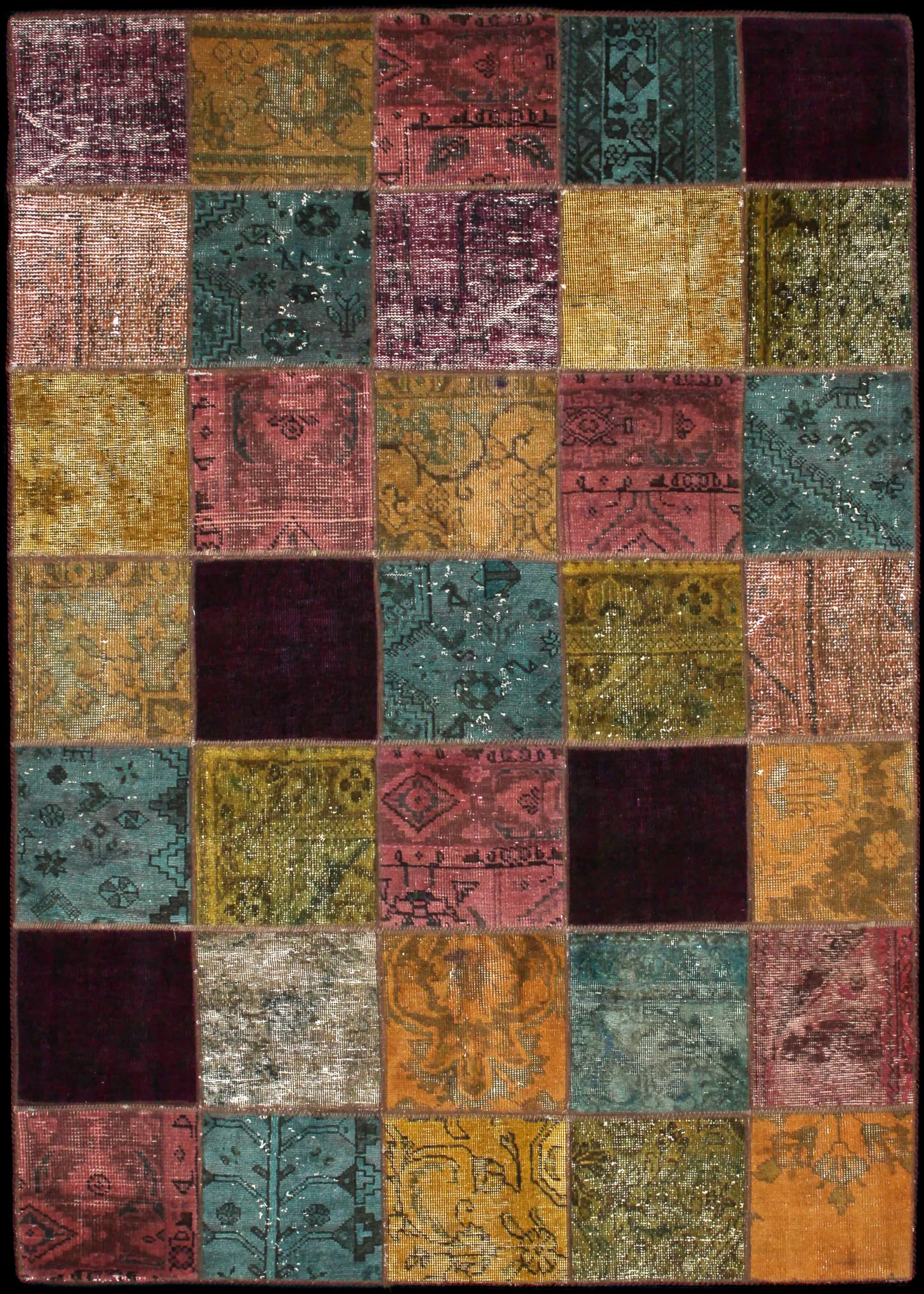 Complete view of the rug