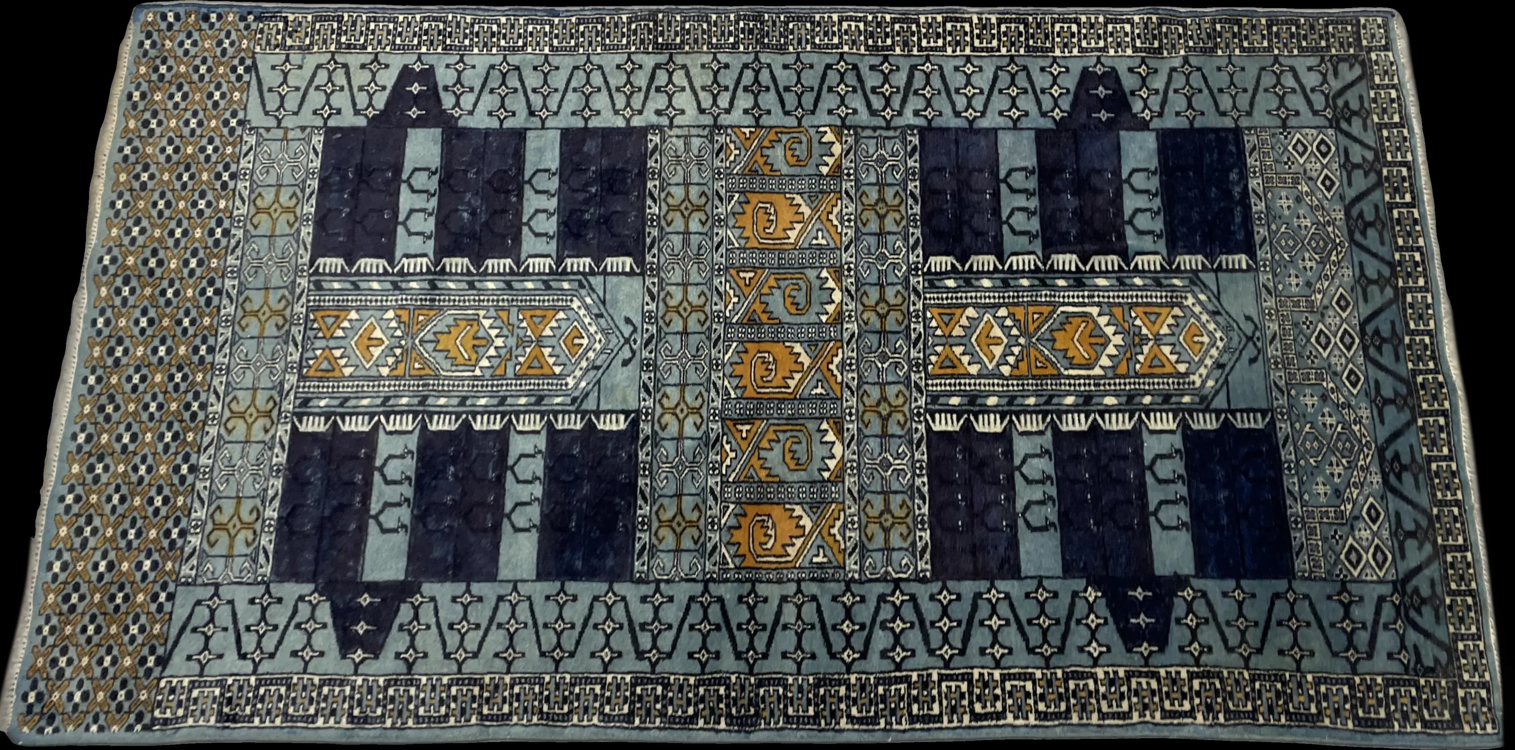 Perspective view of the rug