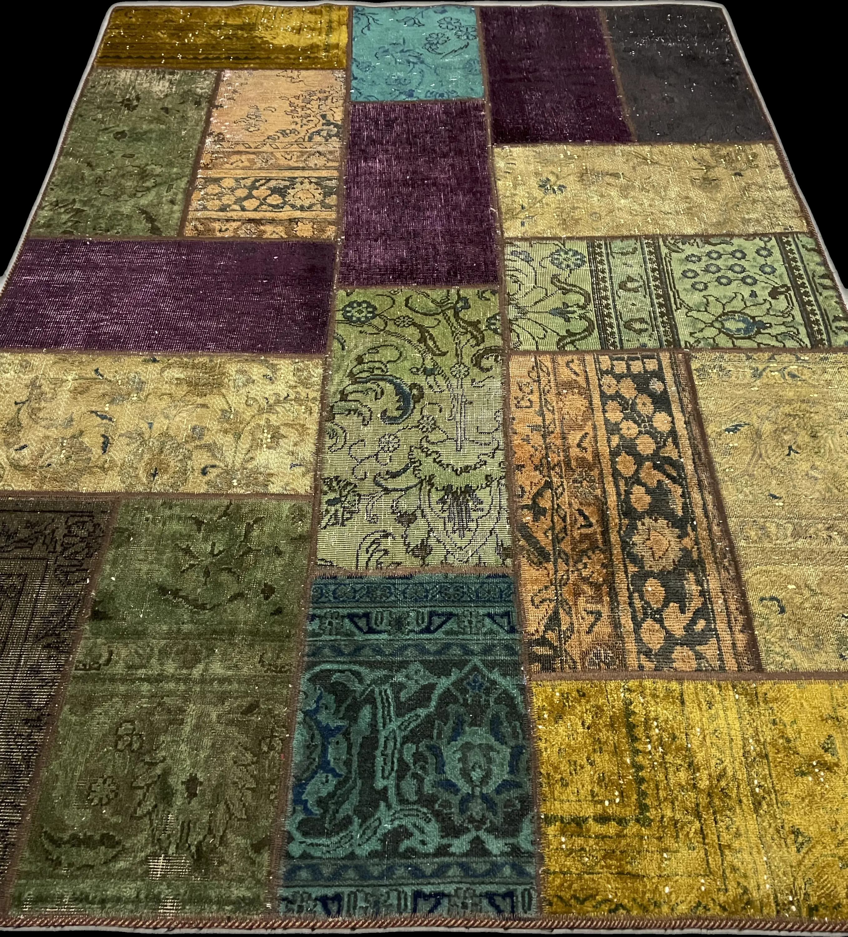 Perspective view of the rug