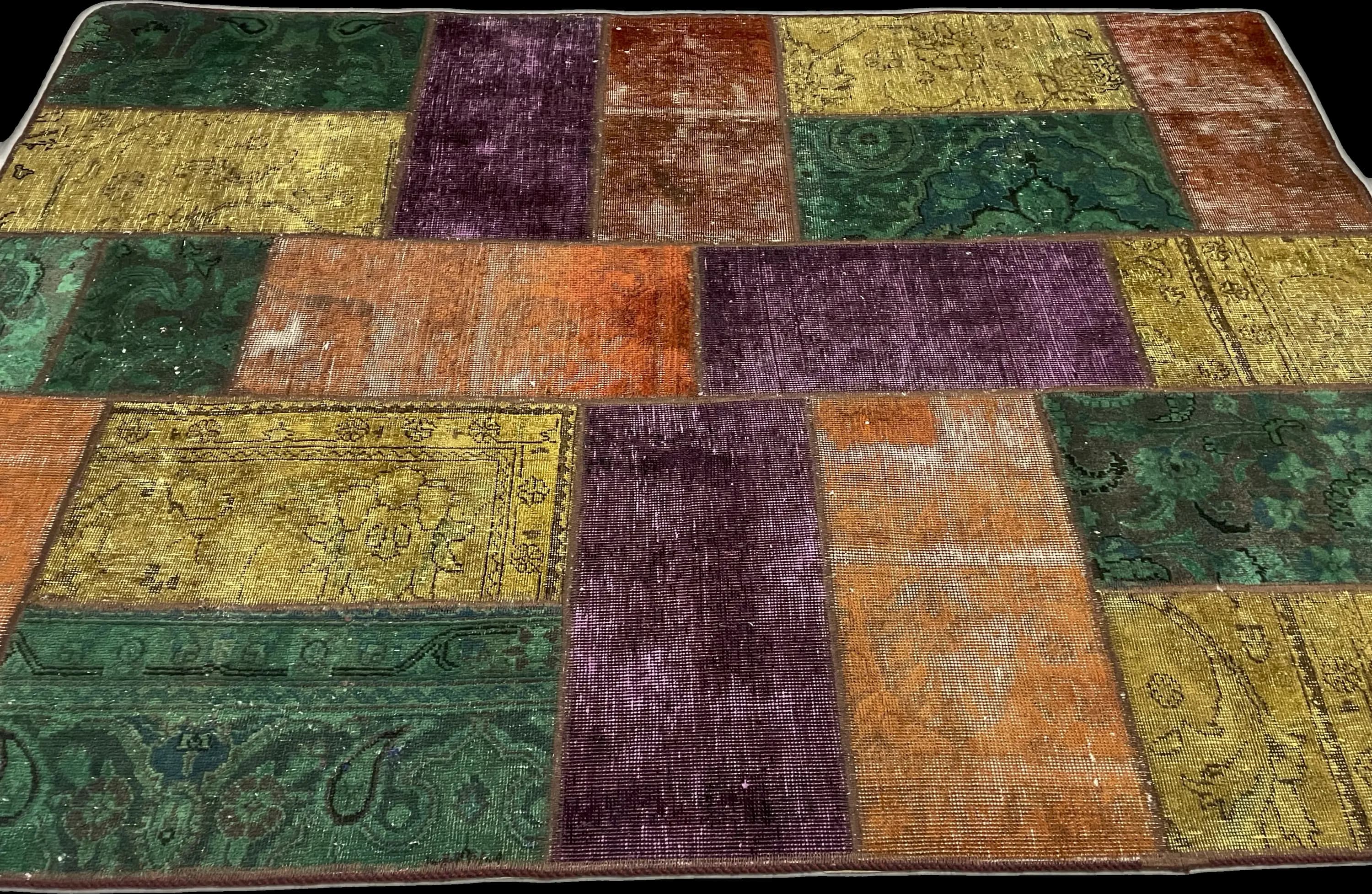 Perspective view of the rug