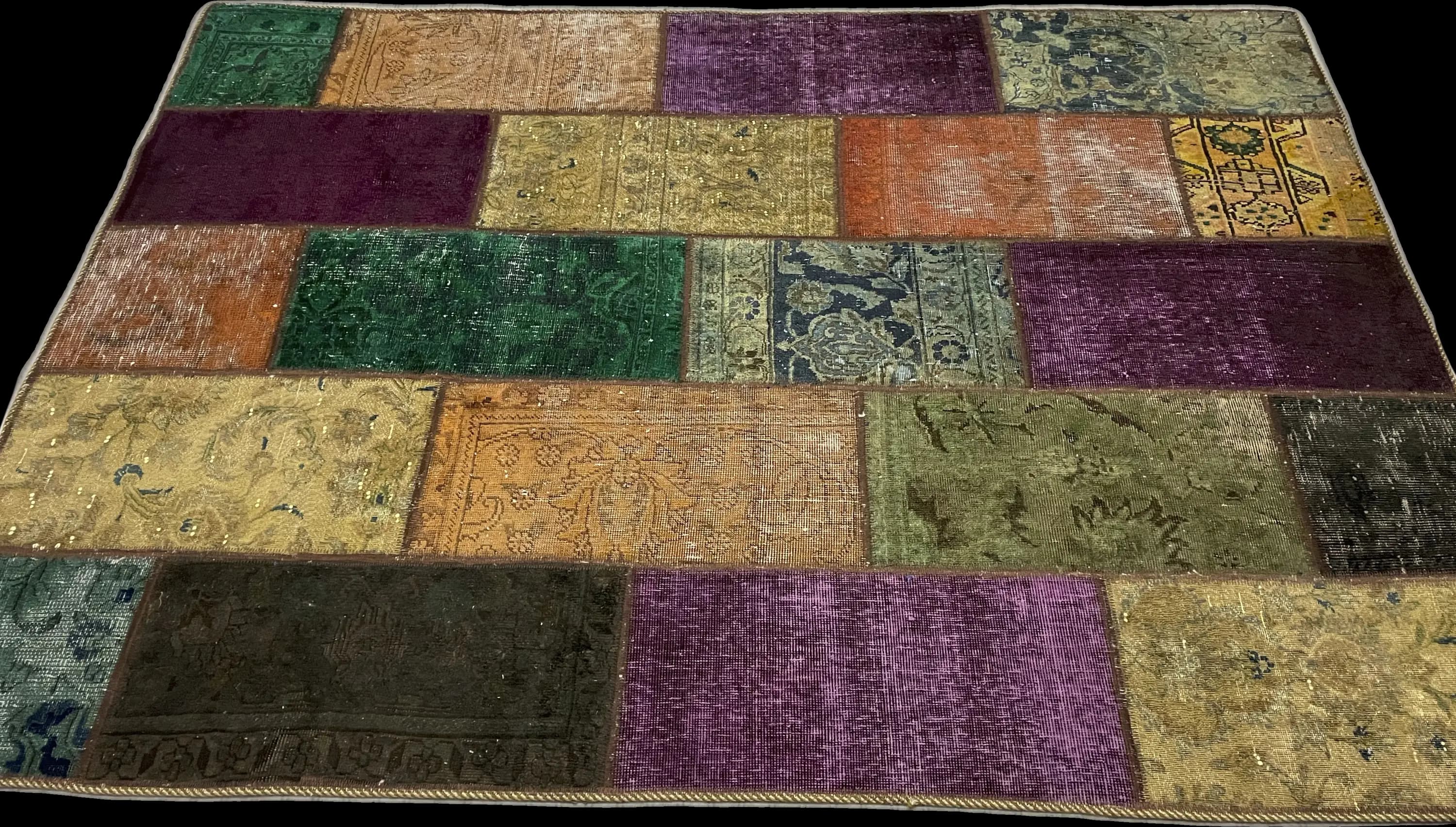 Perspective view of the rug