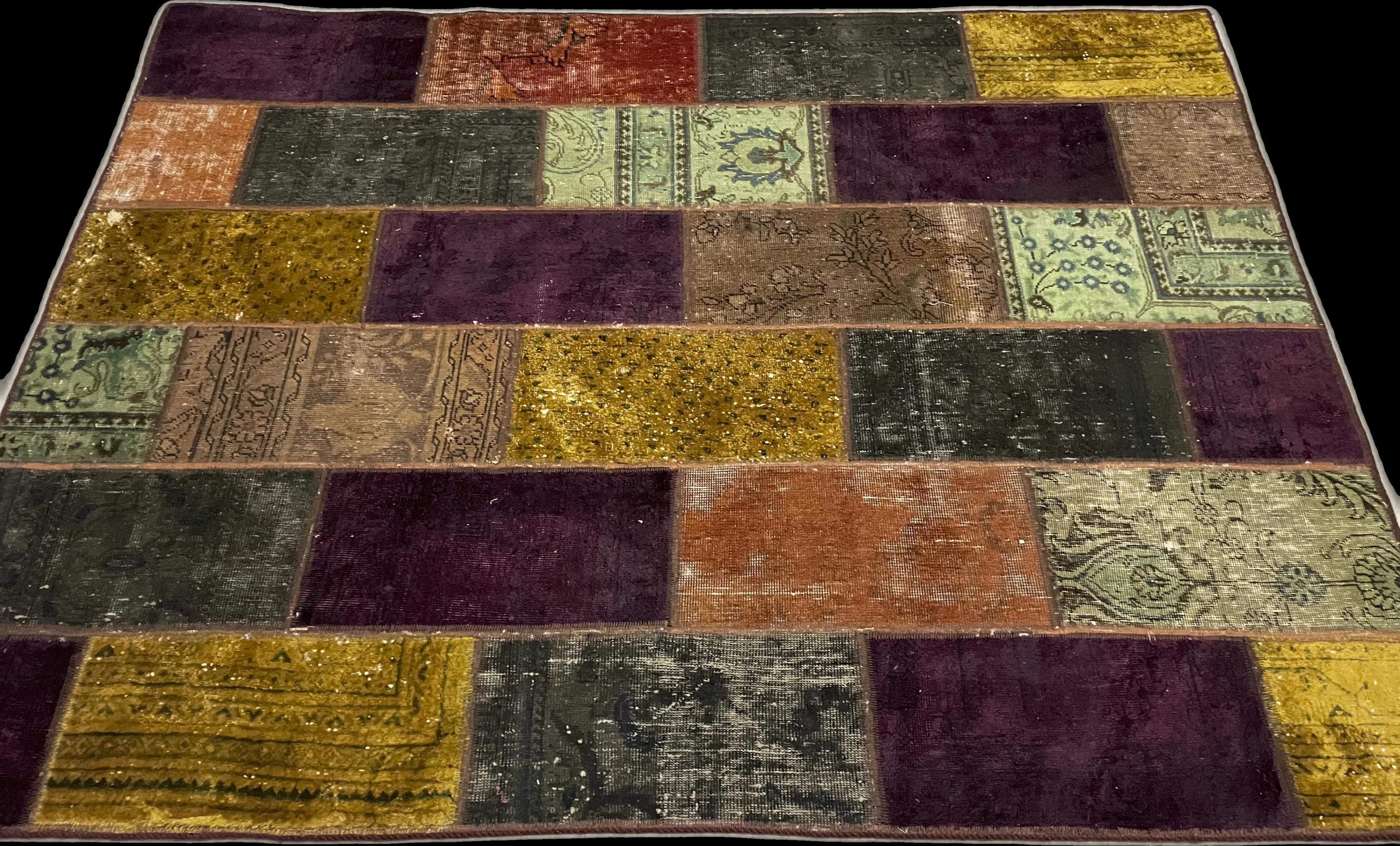 Perspective view of the rug