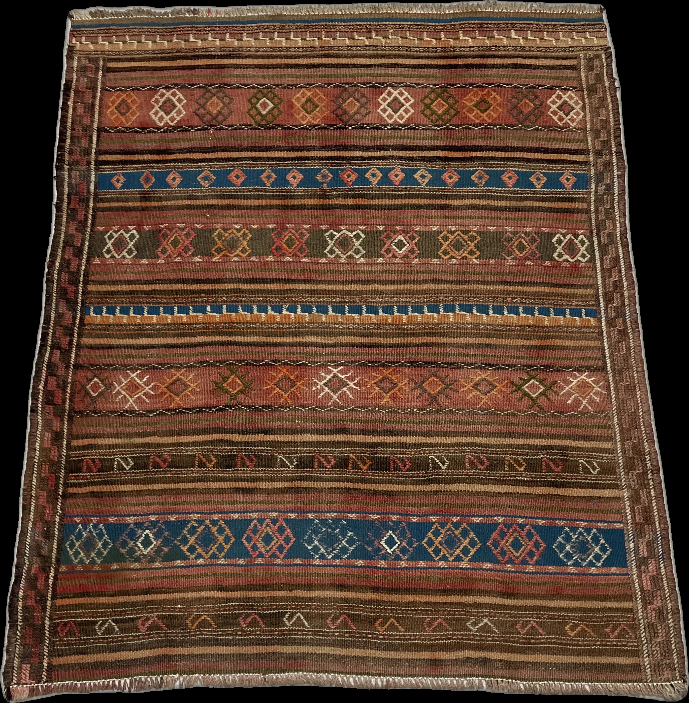 Perspective view of the rug