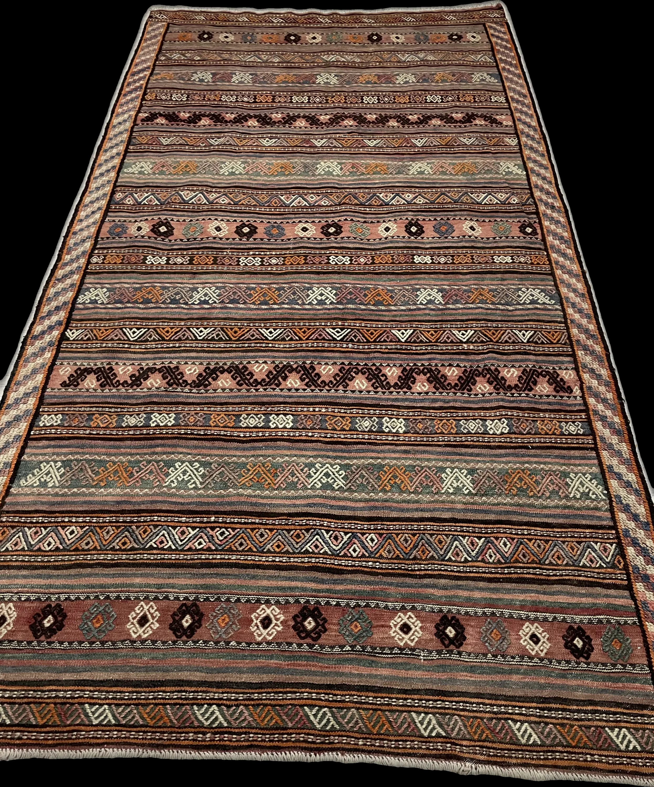 Perspective view of the rug