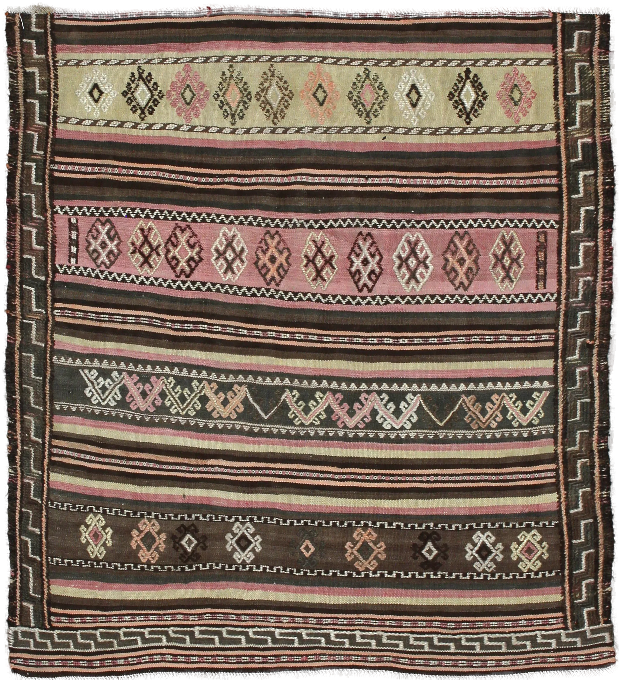 Complete view of the rug