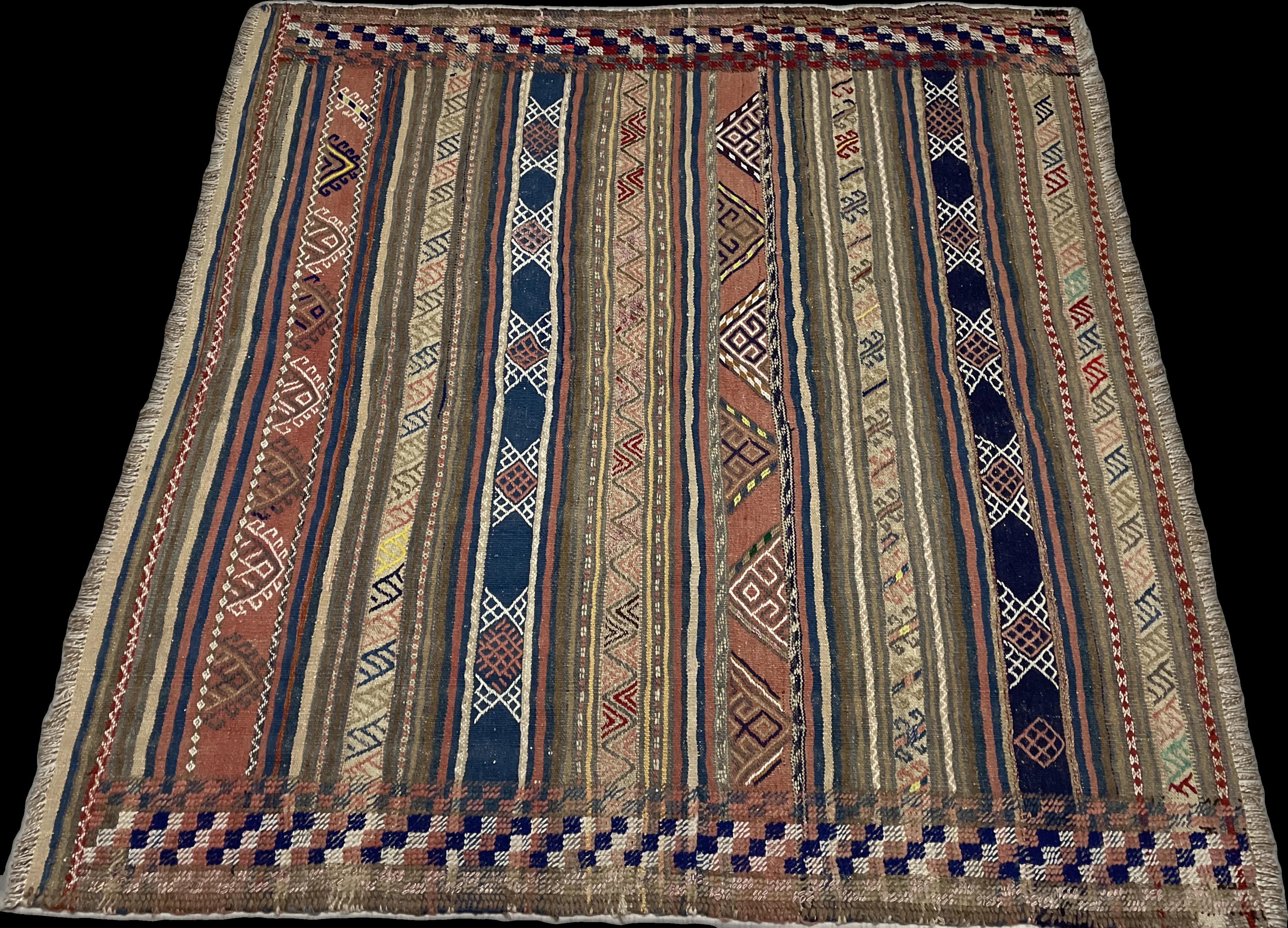 Perspective view of the rug