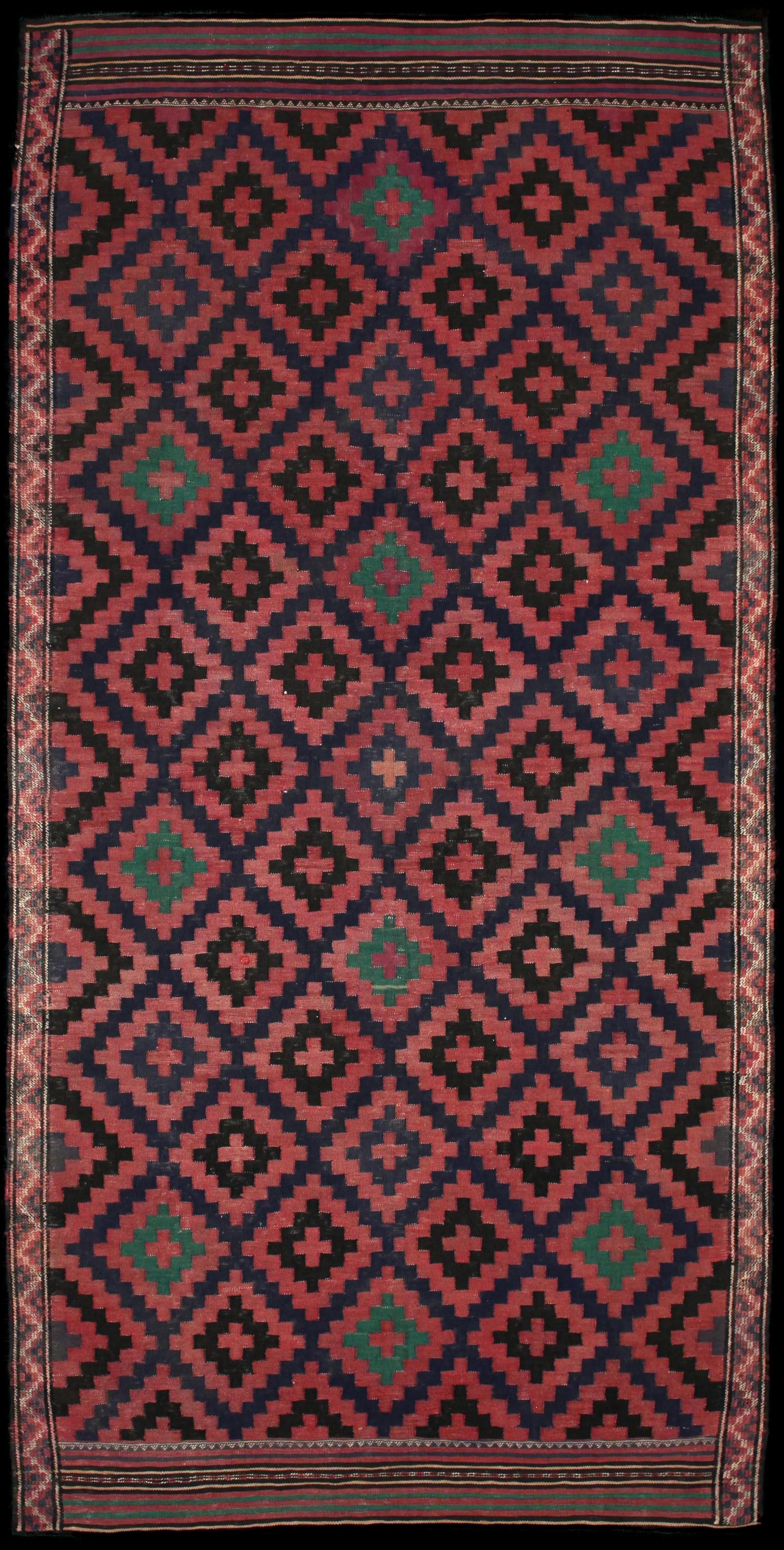 Complete view of the rug